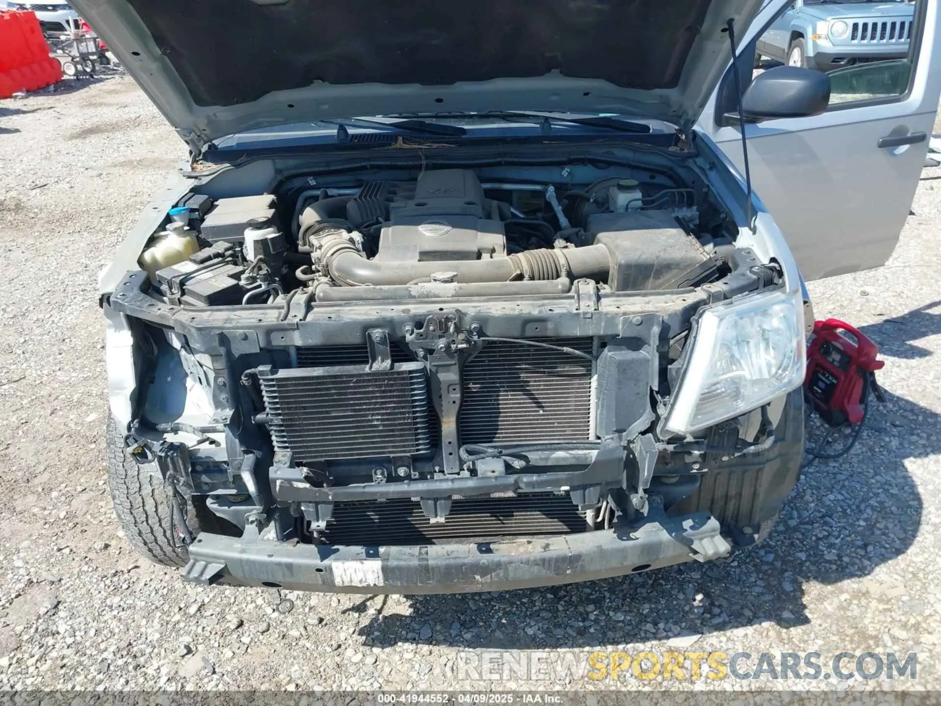 10 fotografías del automóvil dañado 1N6AD0ER9KN726166 NISSAN FRONTIER 2019
