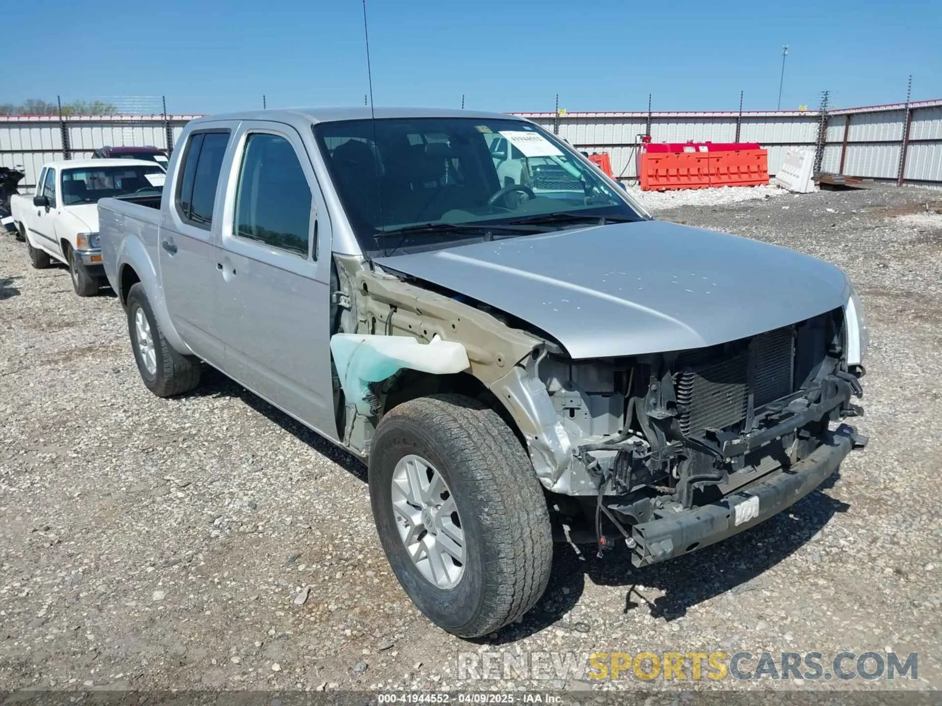 6 fotografías del automóvil dañado 1N6AD0ER9KN726166 NISSAN FRONTIER 2019