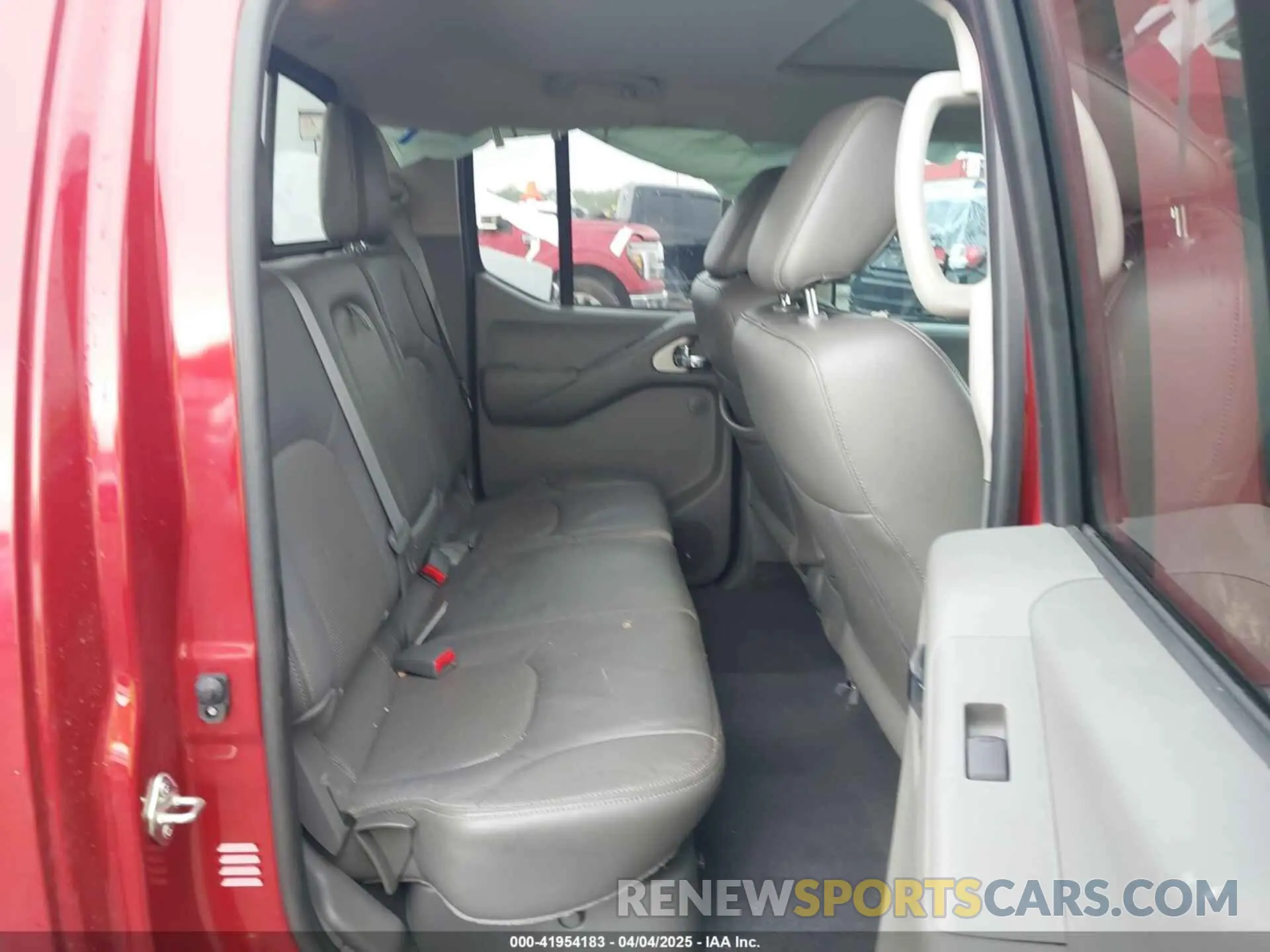 8 fotografías del automóvil dañado 1N6AD0ER9KN753139 NISSAN FRONTIER 2019