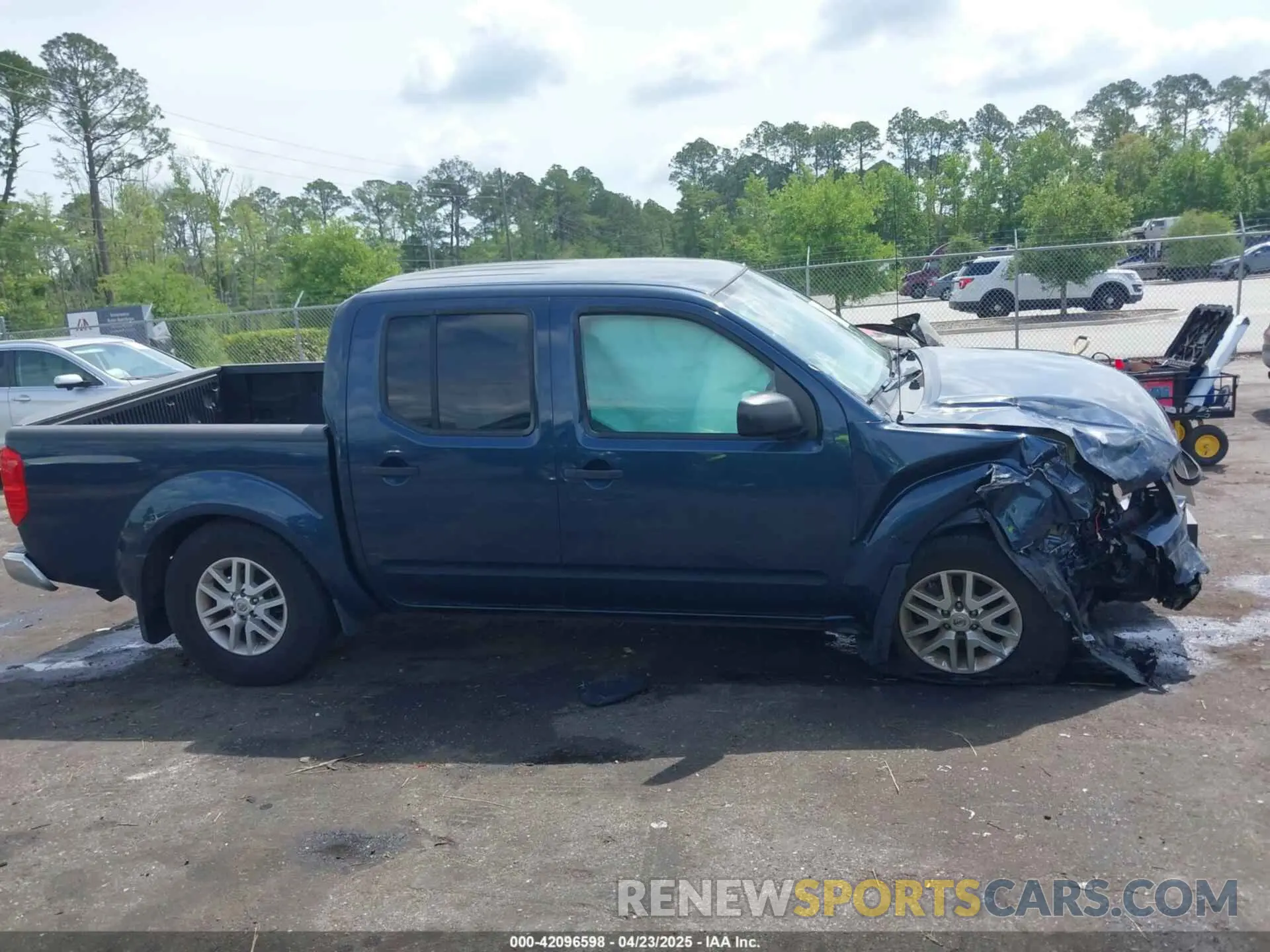 13 fotografías del automóvil dañado 1N6AD0ER9KN883616 NISSAN FRONTIER 2019