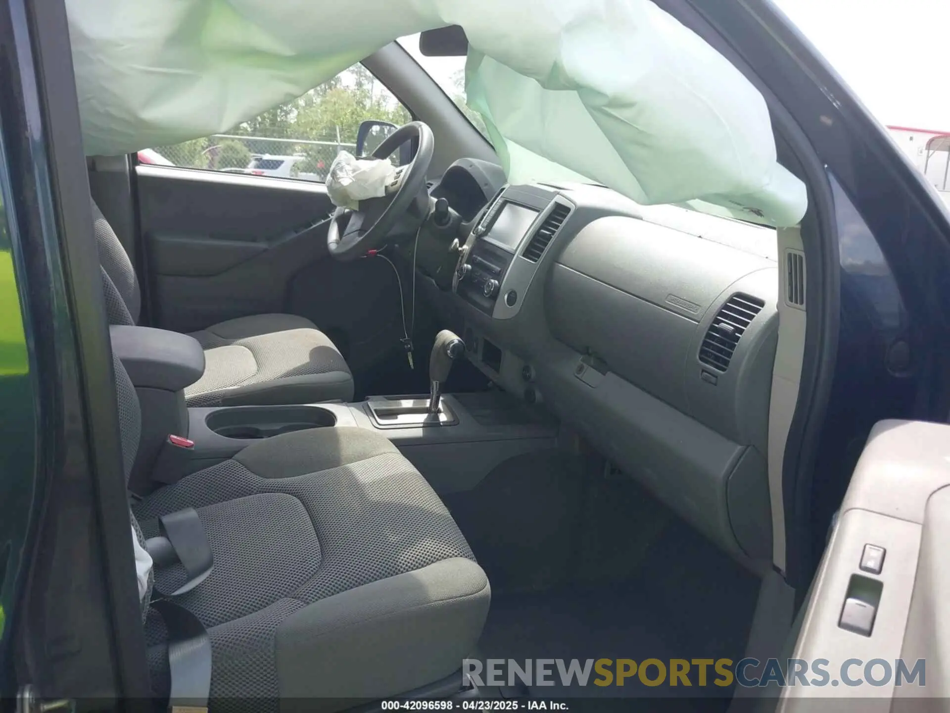 5 fotografías del automóvil dañado 1N6AD0ER9KN883616 NISSAN FRONTIER 2019