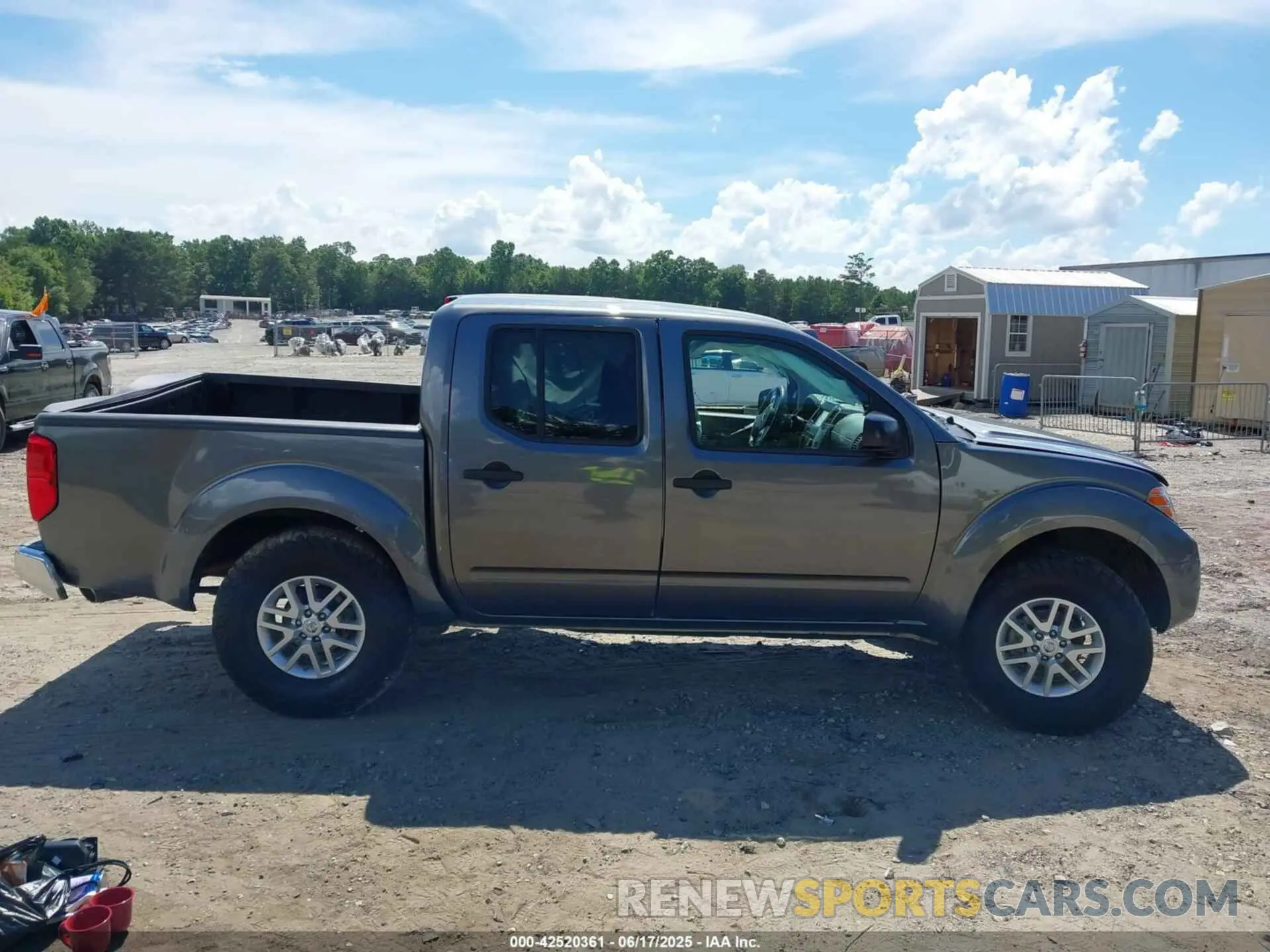 12 fotografías del automóvil dañado 1N6AD0EV1KN778162 NISSAN FRONTIER 2019