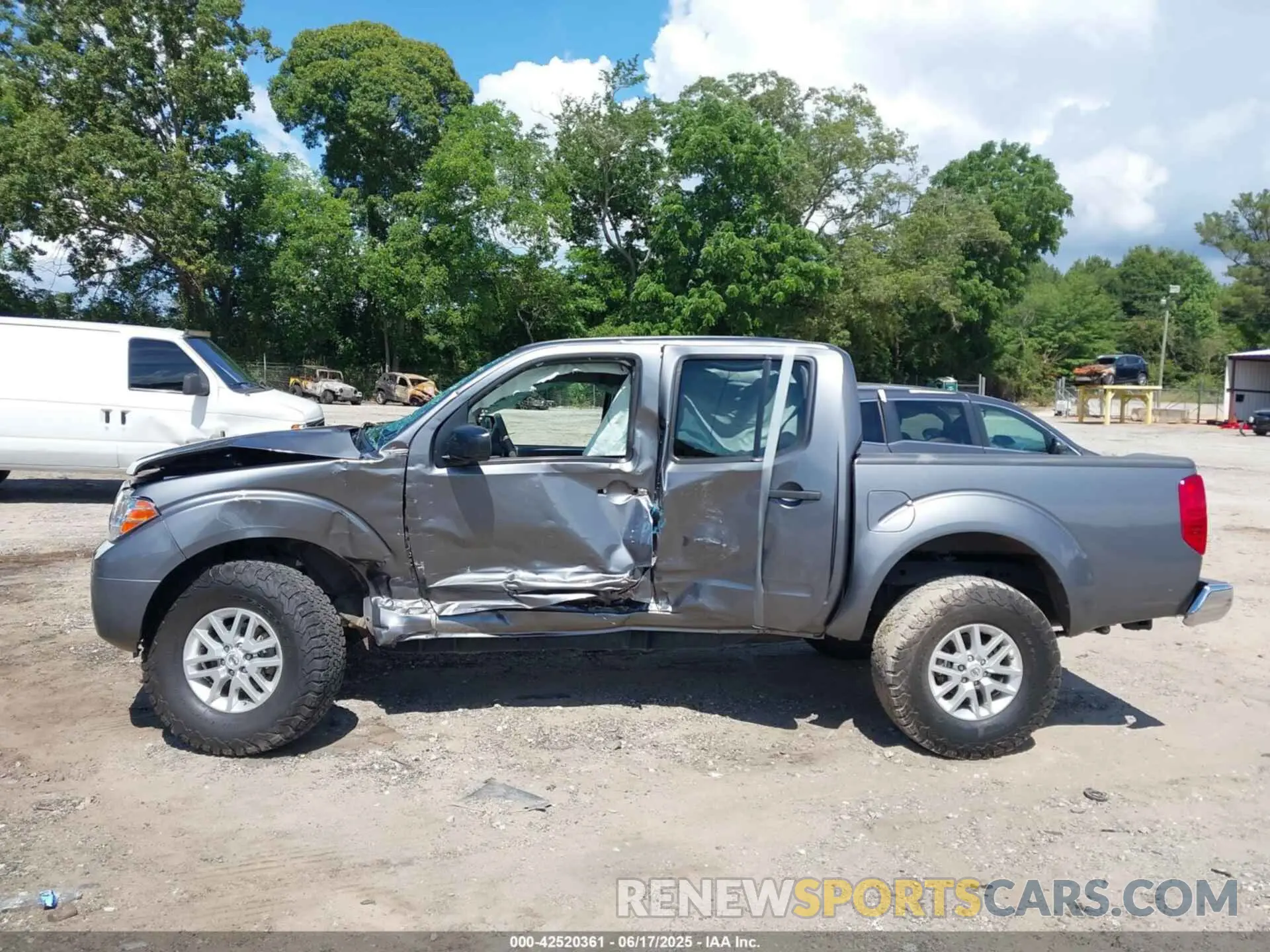 13 fotografías del automóvil dañado 1N6AD0EV1KN778162 NISSAN FRONTIER 2019