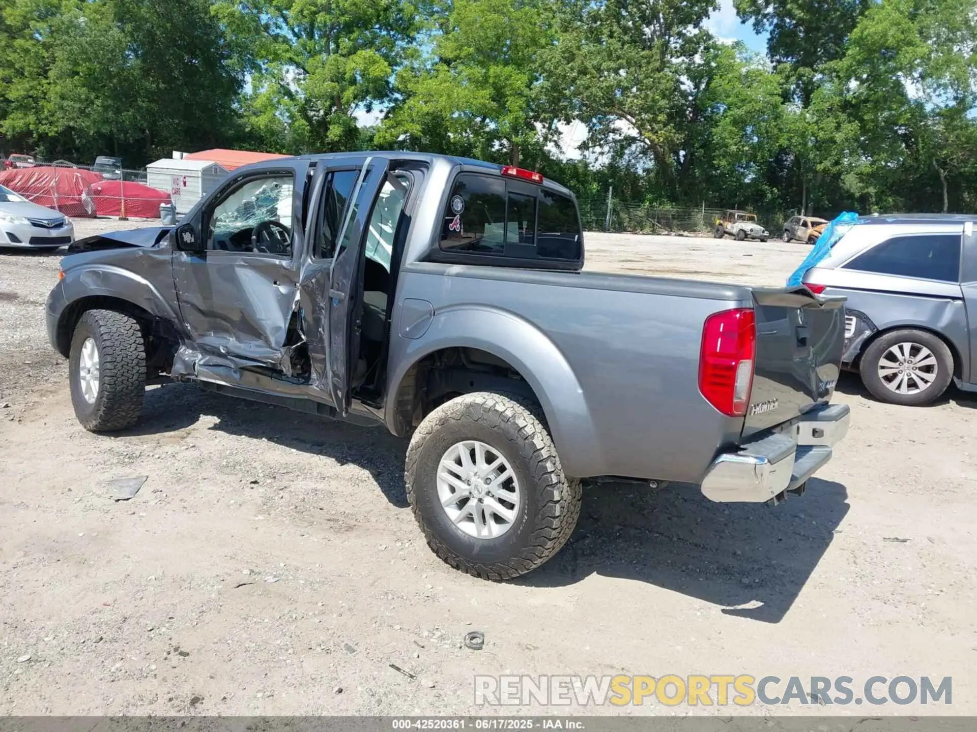 3 fotografías del automóvil dañado 1N6AD0EV1KN778162 NISSAN FRONTIER 2019