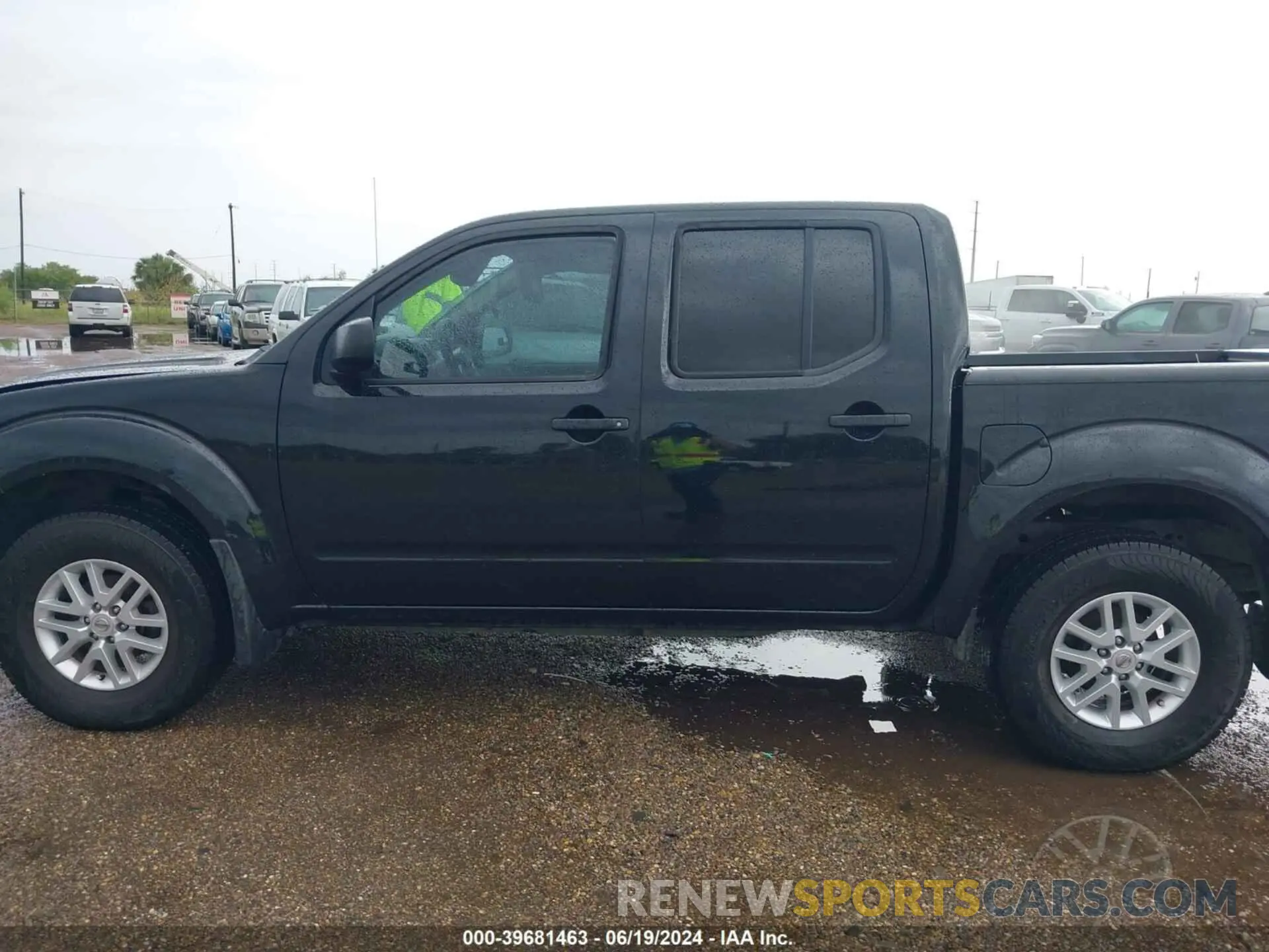 14 fotografías del automóvil dañado 1N6AD0EV3KN729576 NISSAN FRONTIER 2019