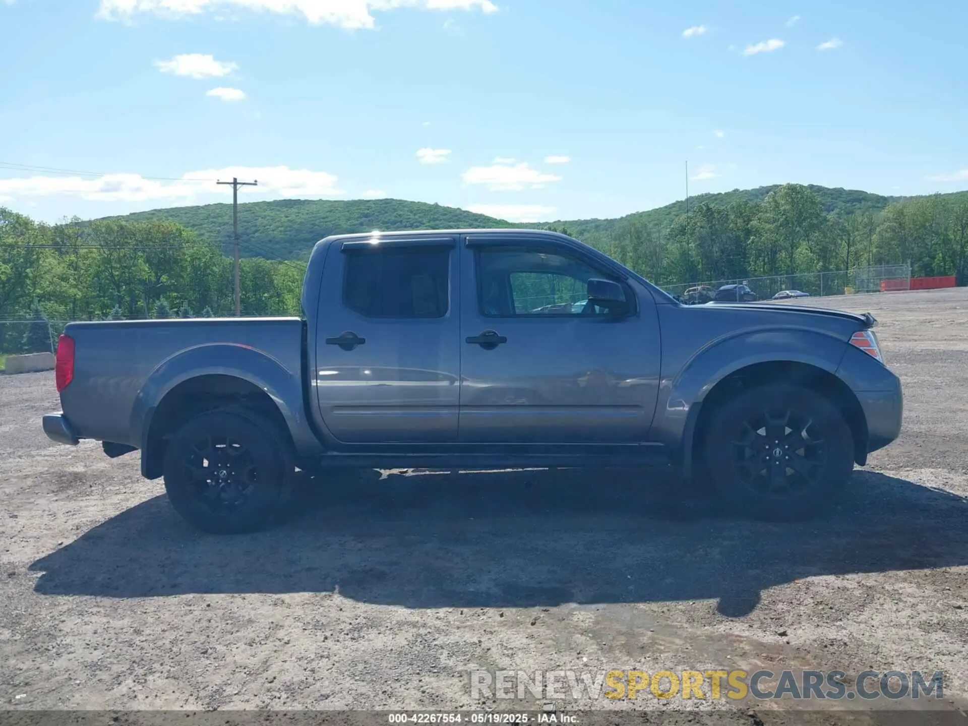 14 fotografías del automóvil dañado 1N6AD0EV3KN734051 NISSAN FRONTIER 2019