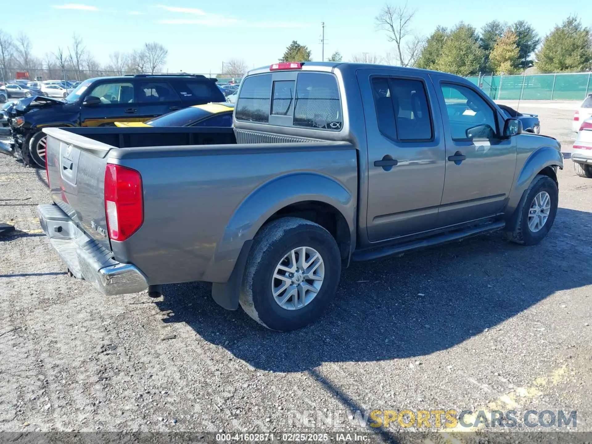 4 fotografías del automóvil dañado 1N6AD0EV5KN715985 NISSAN FRONTIER 2019