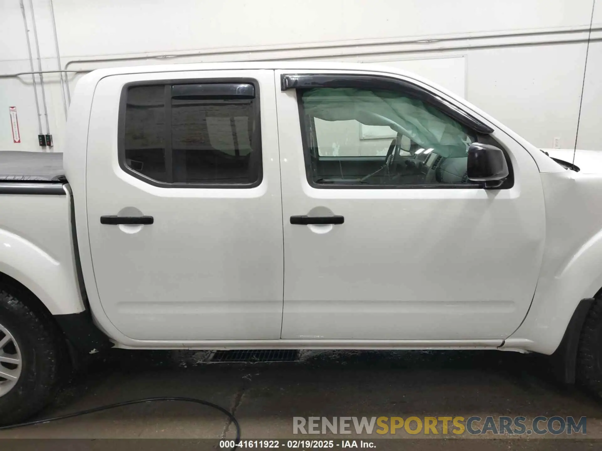 13 fotografías del automóvil dañado 1N6AD0EV5KN773448 NISSAN FRONTIER 2019