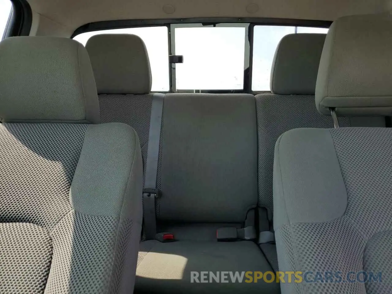 10 fotografías del automóvil dañado 1N6AD0EV6KN783423 NISSAN FRONTIER 2019