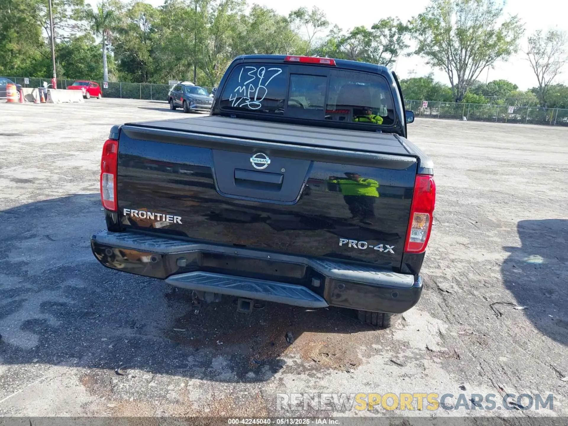 17 fotografías del automóvil dañado 1N6AD0EV6KN881397 NISSAN FRONTIER 2019