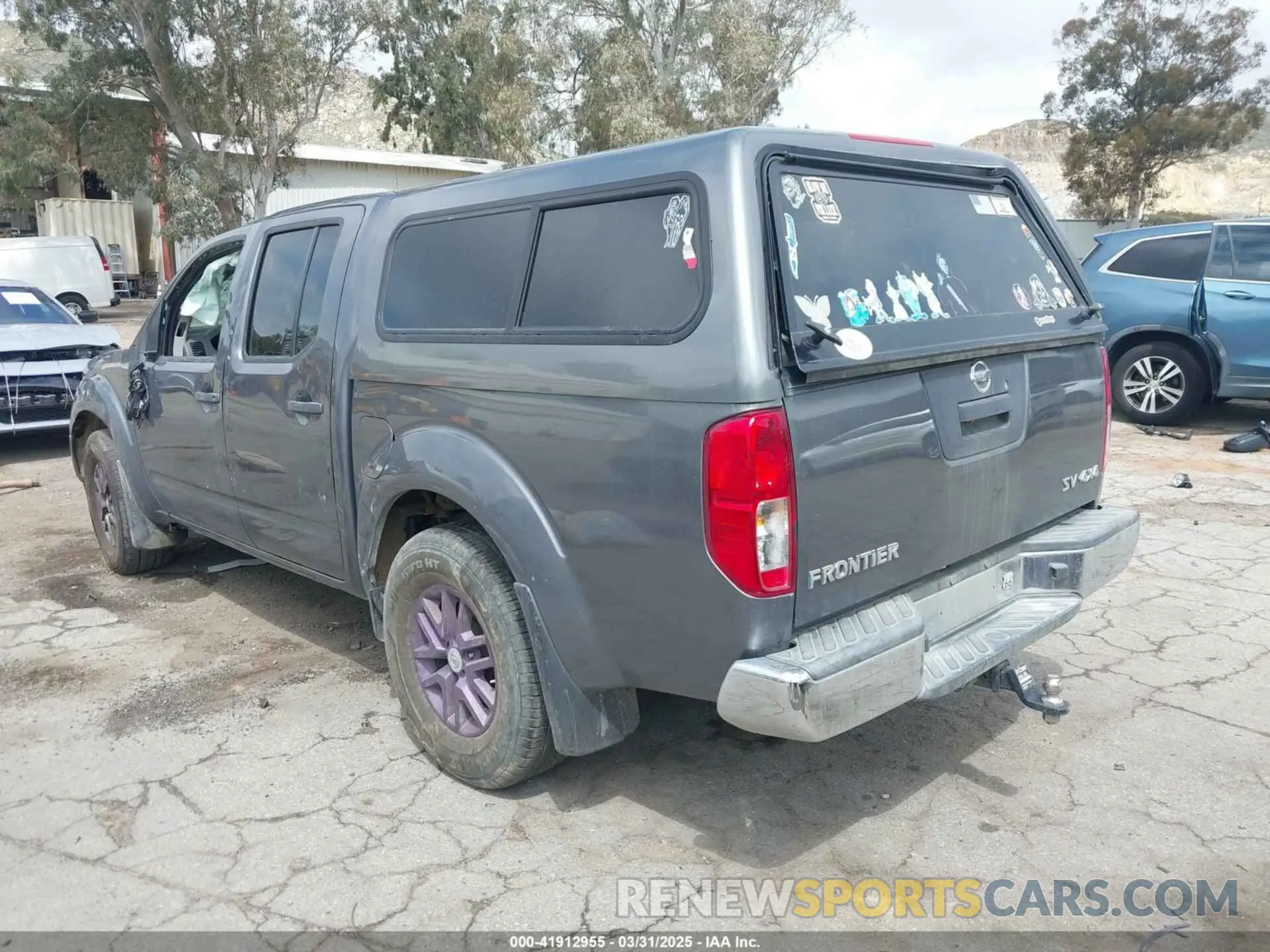 3 fotografías del automóvil dañado 1N6AD0EV7KN704633 NISSAN FRONTIER 2019