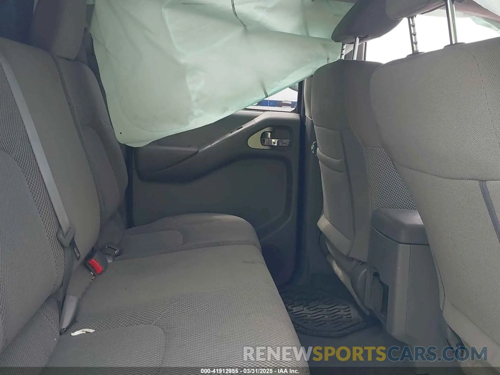 8 fotografías del automóvil dañado 1N6AD0EV7KN704633 NISSAN FRONTIER 2019