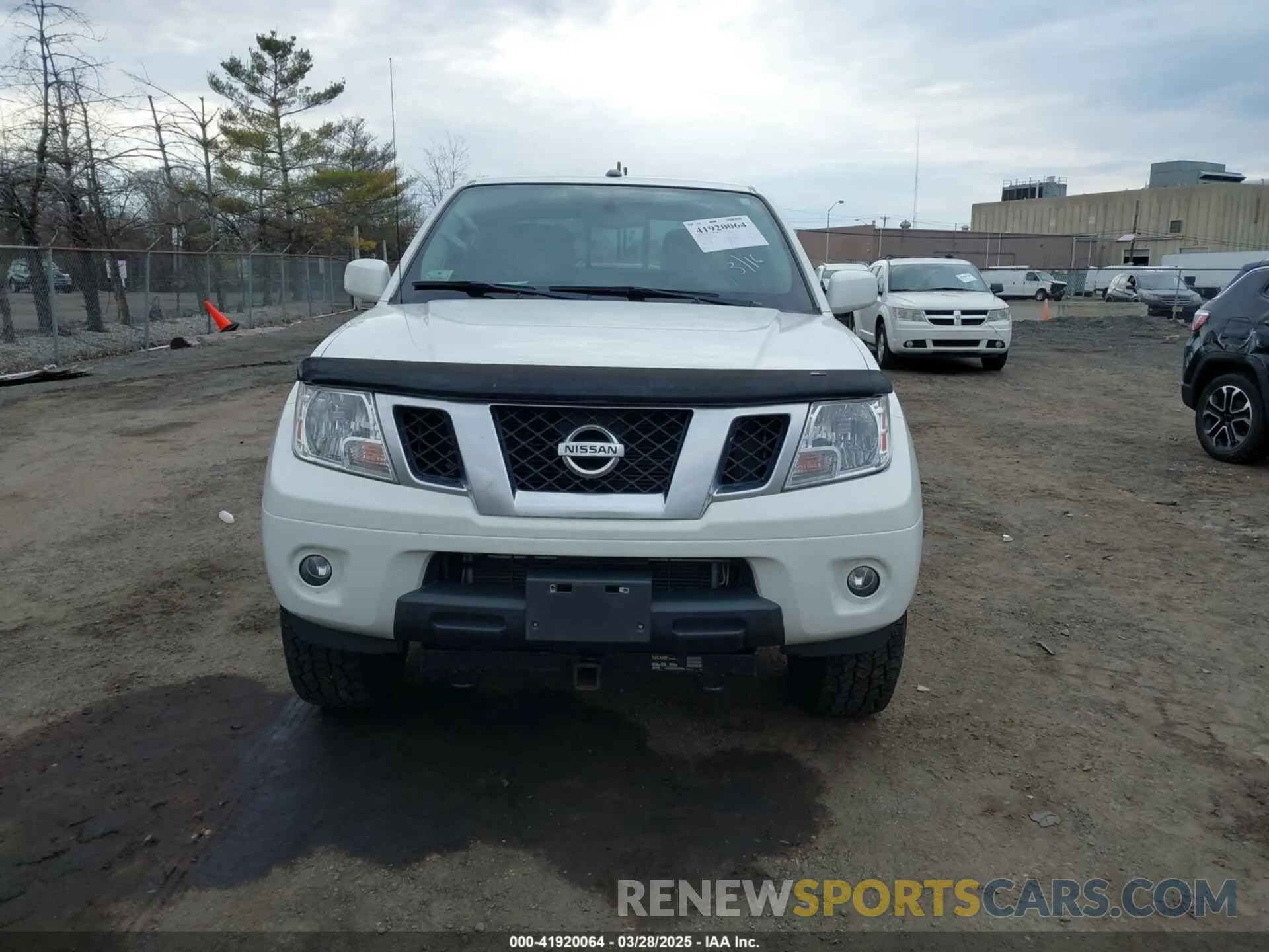 12 fotografías del automóvil dañado 1N6AD0EV9KN719487 NISSAN FRONTIER 2019