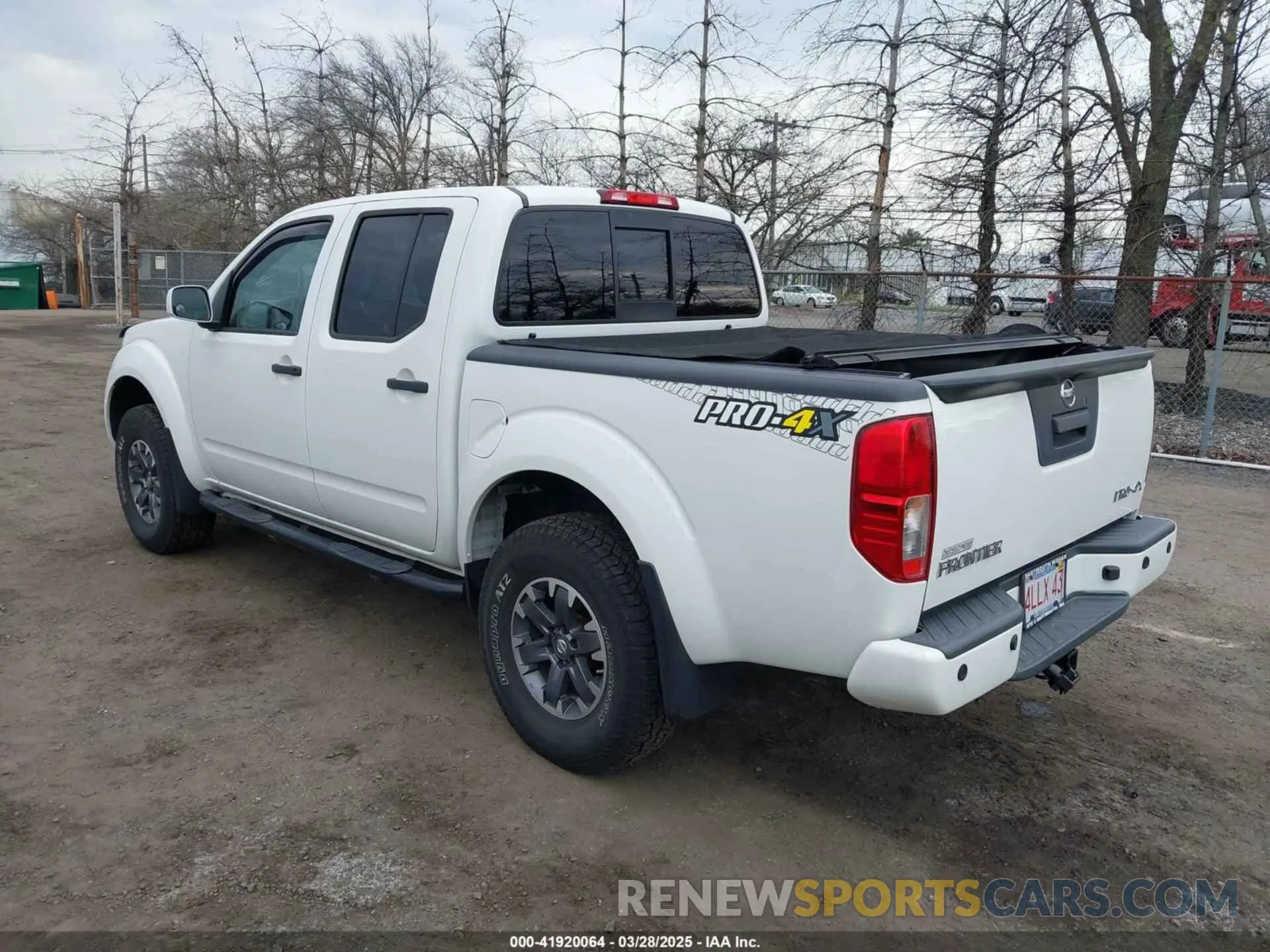 3 fotografías del automóvil dañado 1N6AD0EV9KN719487 NISSAN FRONTIER 2019