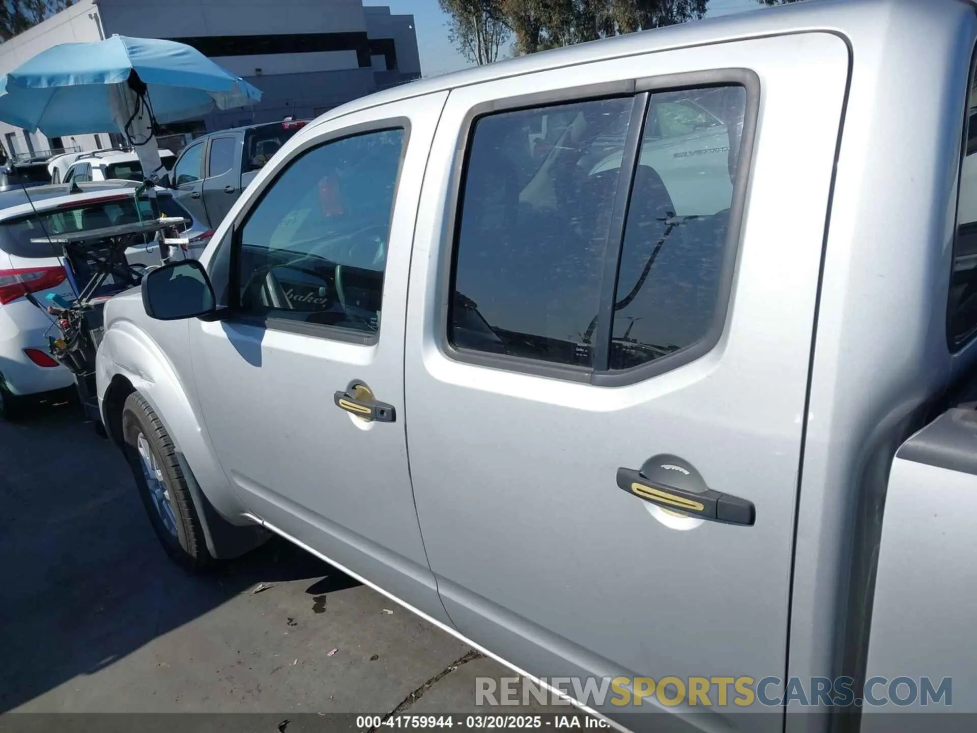 15 fotografías del automóvil dañado 1N6AD0FR5KN701277 NISSAN FRONTIER 2019