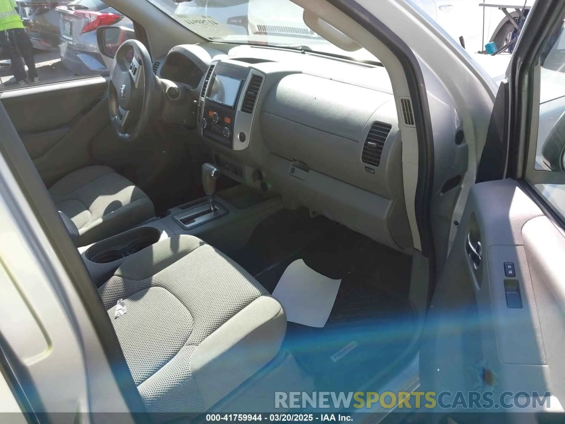 5 fotografías del automóvil dañado 1N6AD0FR5KN701277 NISSAN FRONTIER 2019