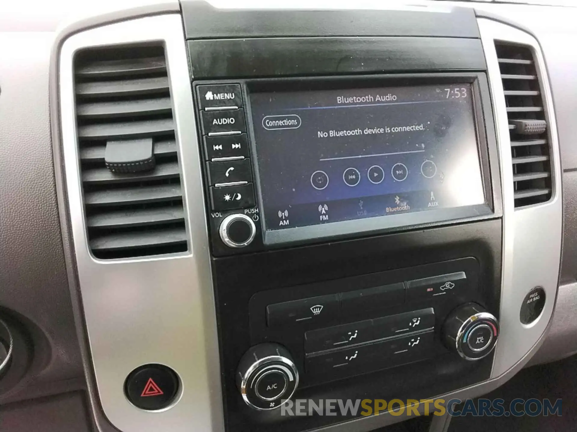 12 fotografías del automóvil dañado 1N6BD0CT2KN713374 NISSAN FRONTIER 2019