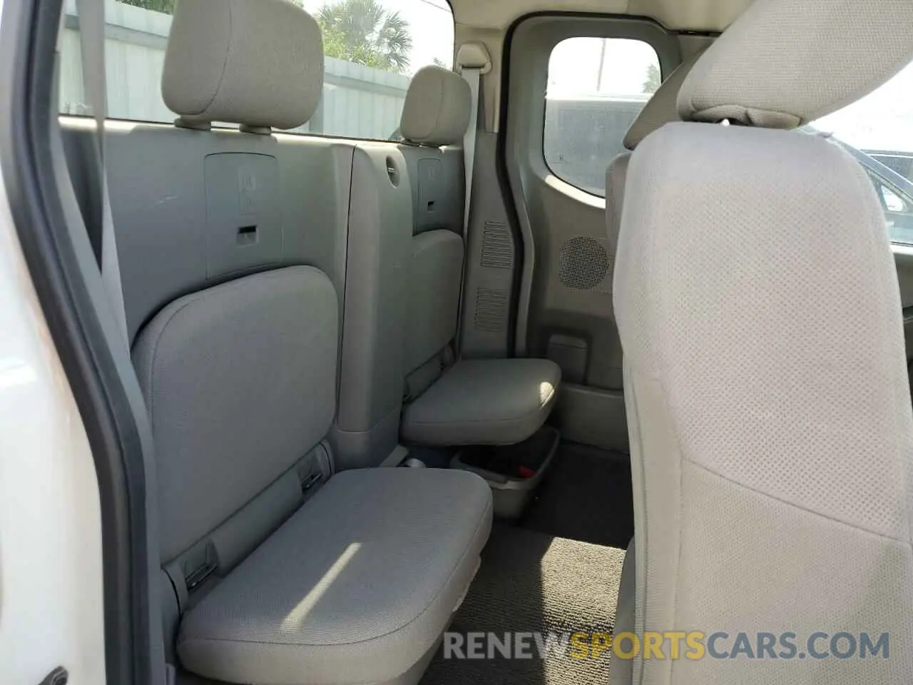 10 fotografías del automóvil dañado 1N6BD0CT2KN749534 NISSAN FRONTIER 2019