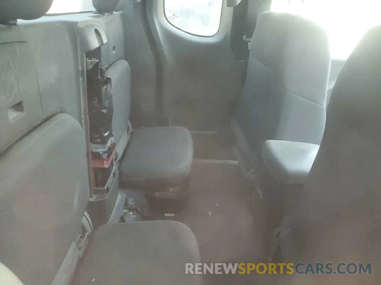 11 fotografías del automóvil dañado 1N6BD0CT8KN725447 NISSAN FRONTIER 2019