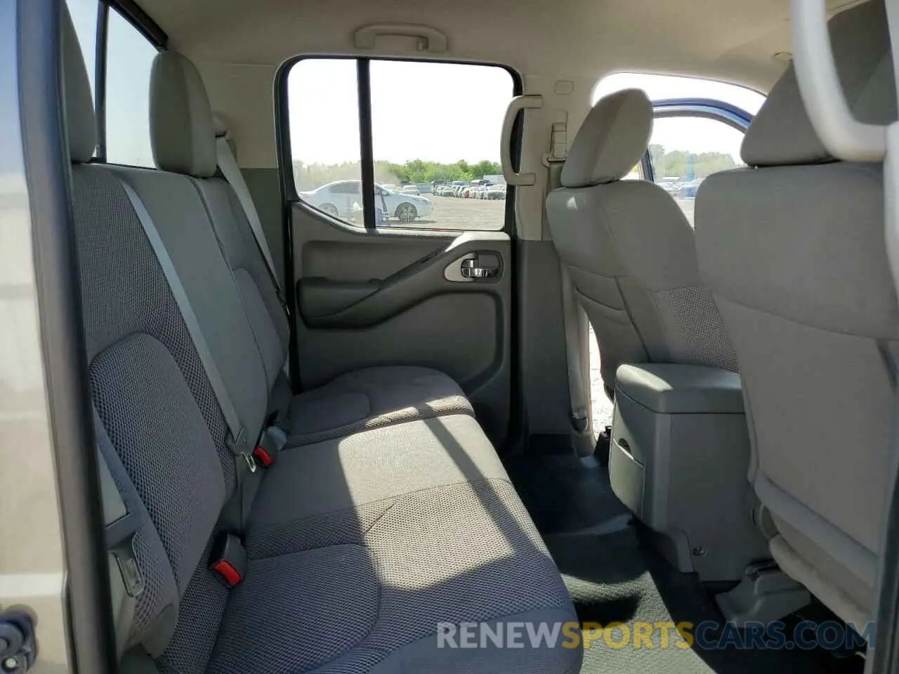 10 fotografías del automóvil dañado 1N6DD0ER4KN768953 NISSAN FRONTIER 2019