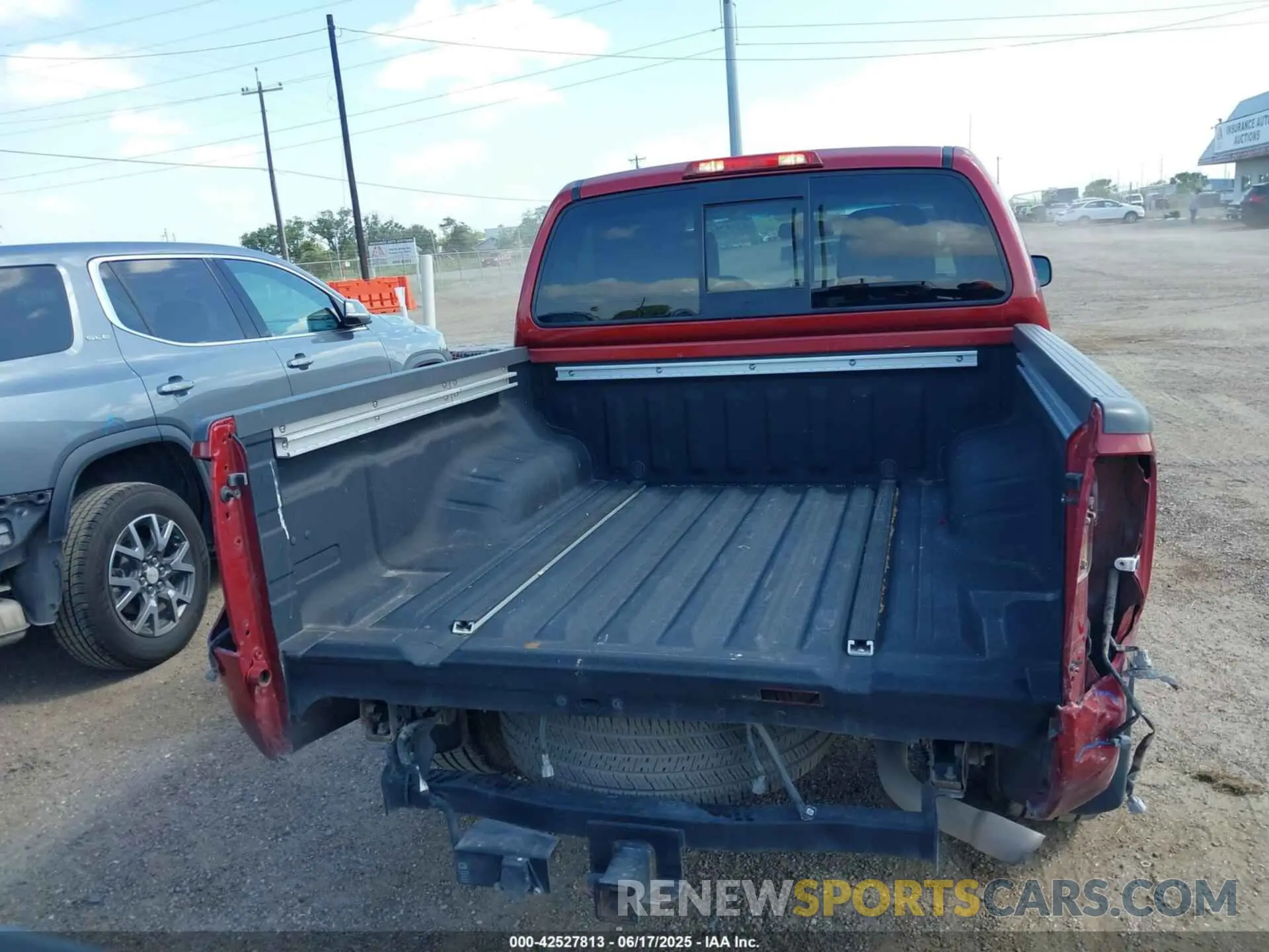 16 fotografías del automóvil dañado 1N6DD0ER5KN782294 NISSAN FRONTIER 2019