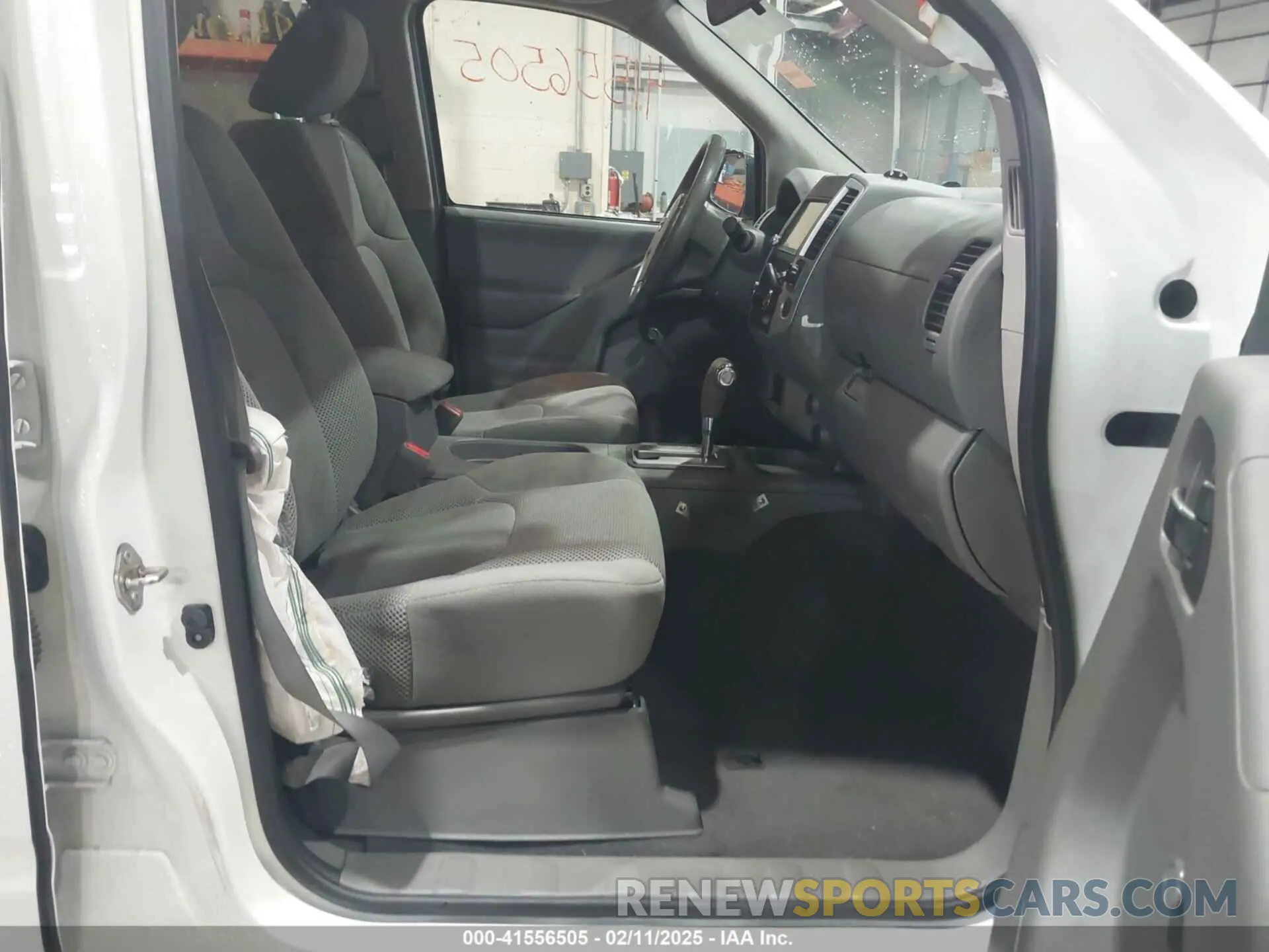 5 fotografías del automóvil dañado 1N6DD0ER7KN761429 NISSAN FRONTIER 2019