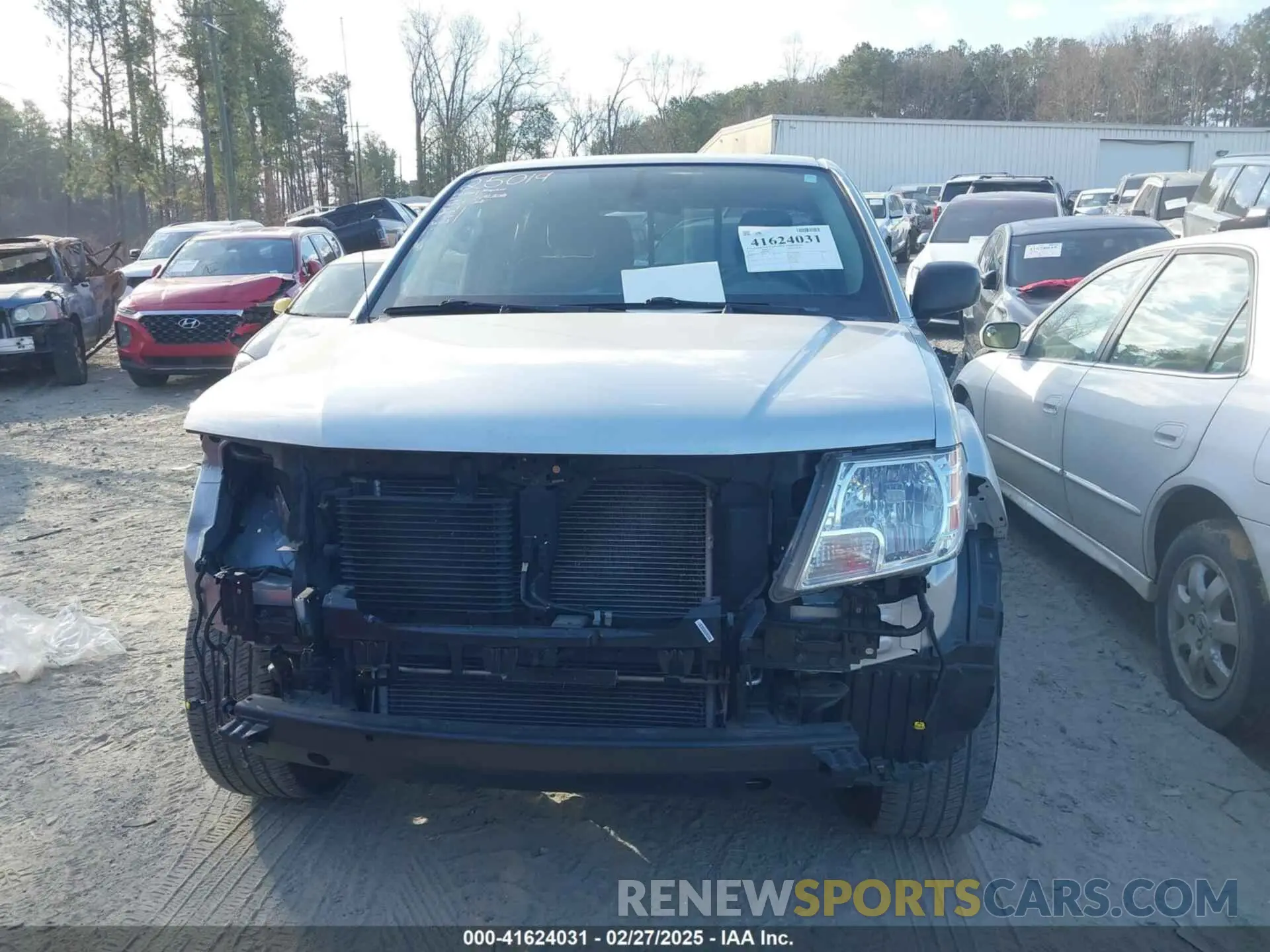 12 fotografías del automóvil dañado 1N6DD0ER8KN872605 NISSAN FRONTIER 2019