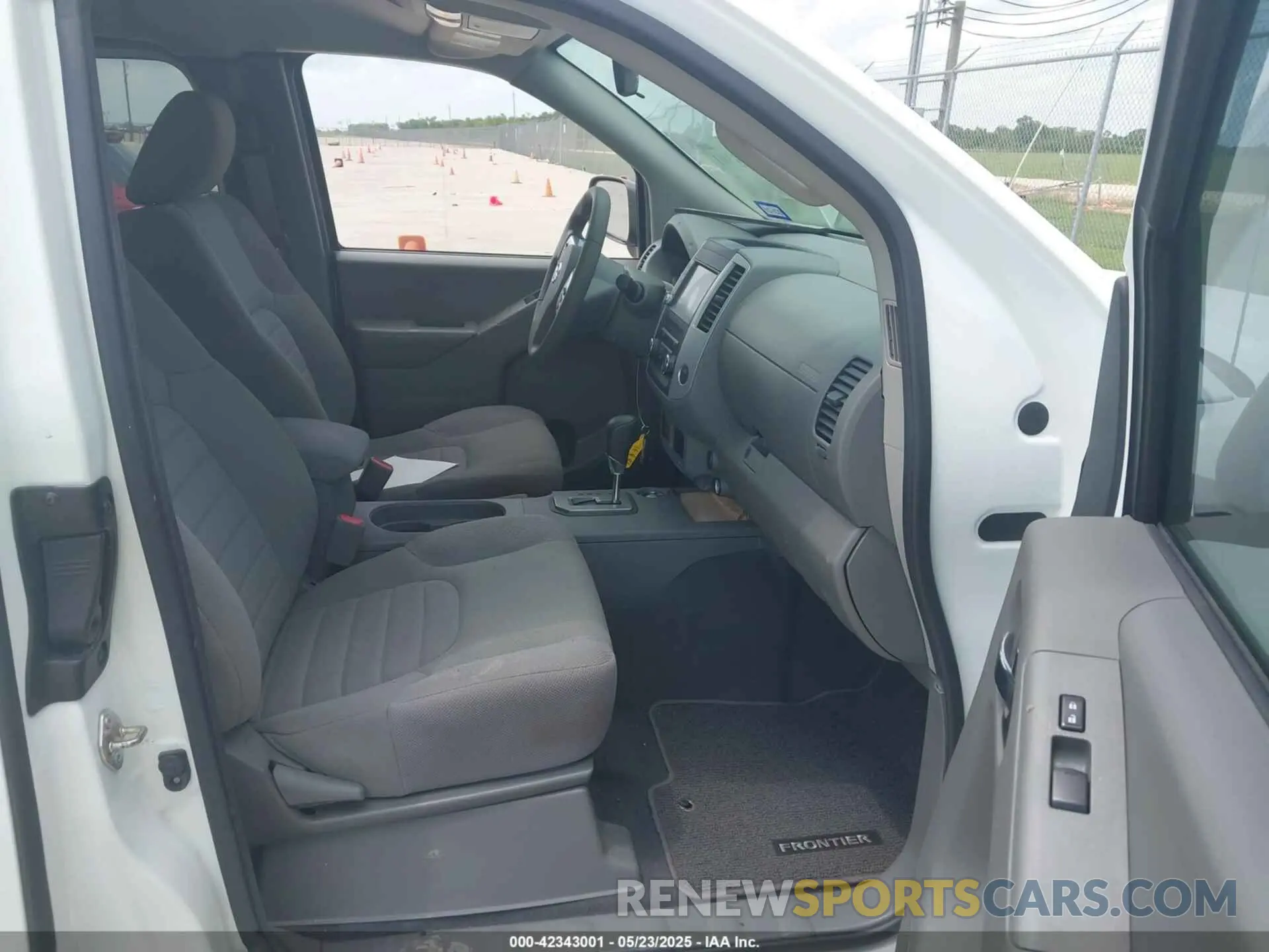 5 fotografías del automóvil dañado 1N6ED0CE4LN725848 NISSAN FRONTIER 2020