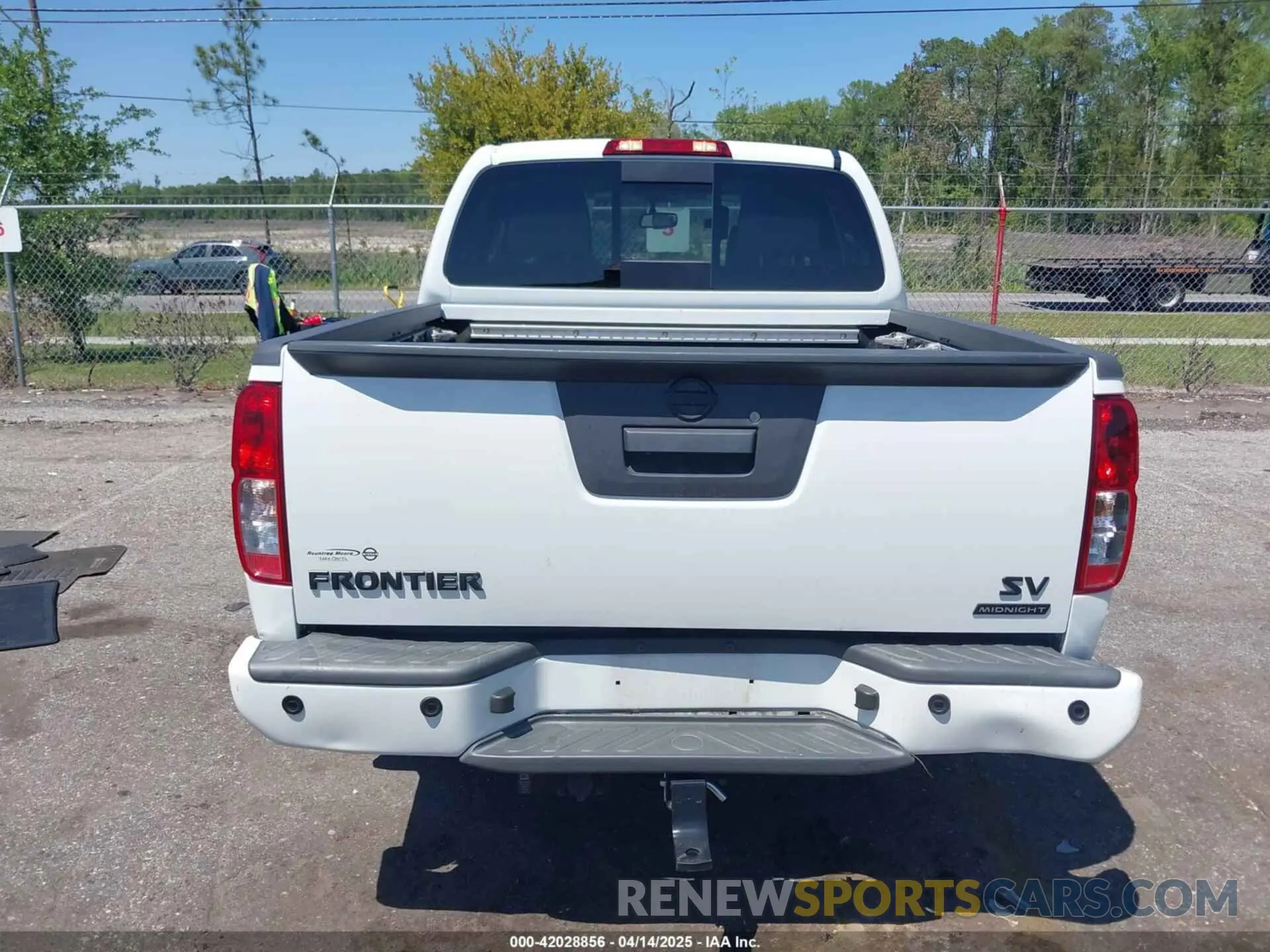 16 fotografías del automóvil dañado 1N6ED0EA1LN706426 NISSAN FRONTIER 2020