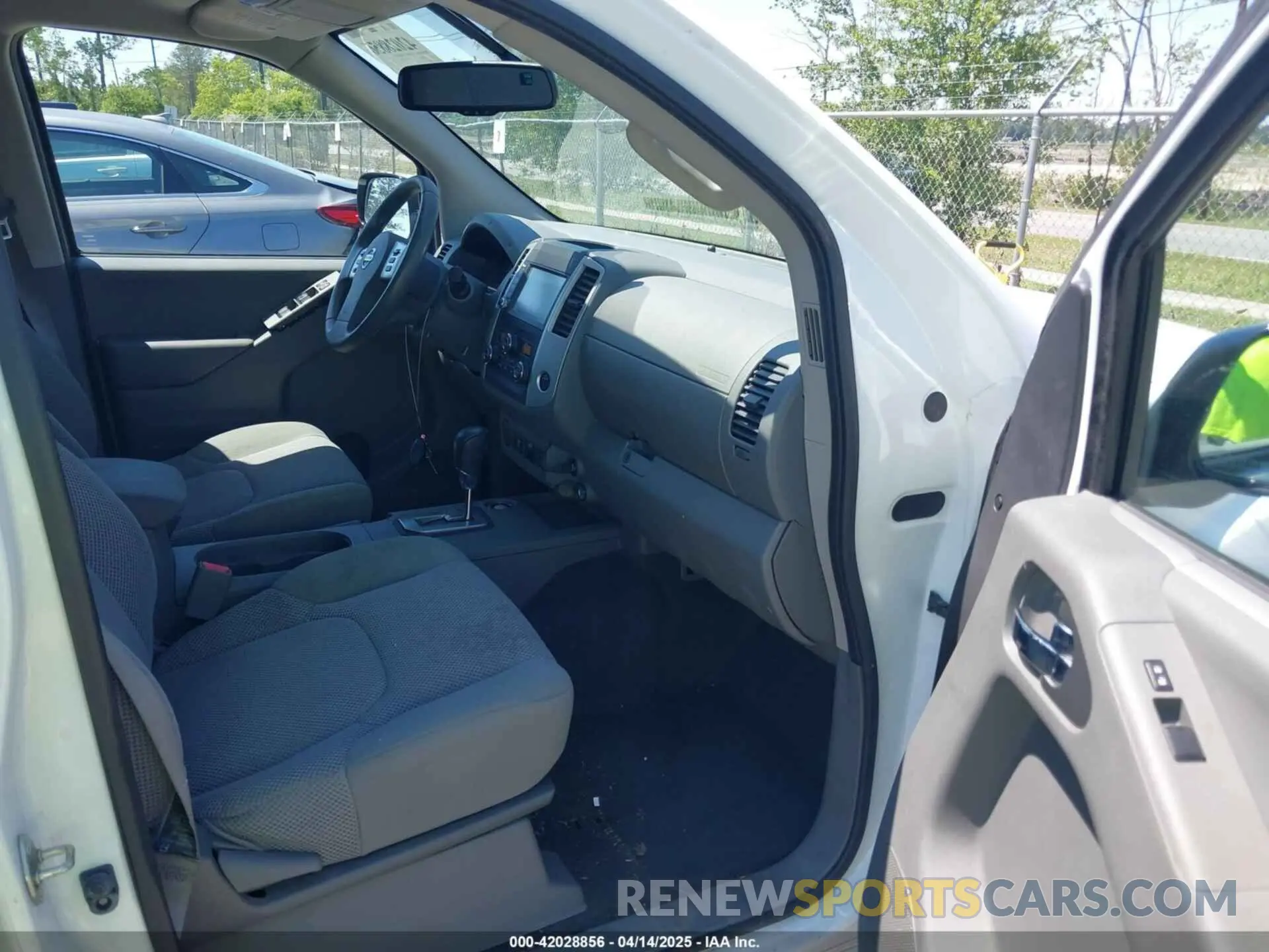 5 fotografías del automóvil dañado 1N6ED0EA1LN706426 NISSAN FRONTIER 2020