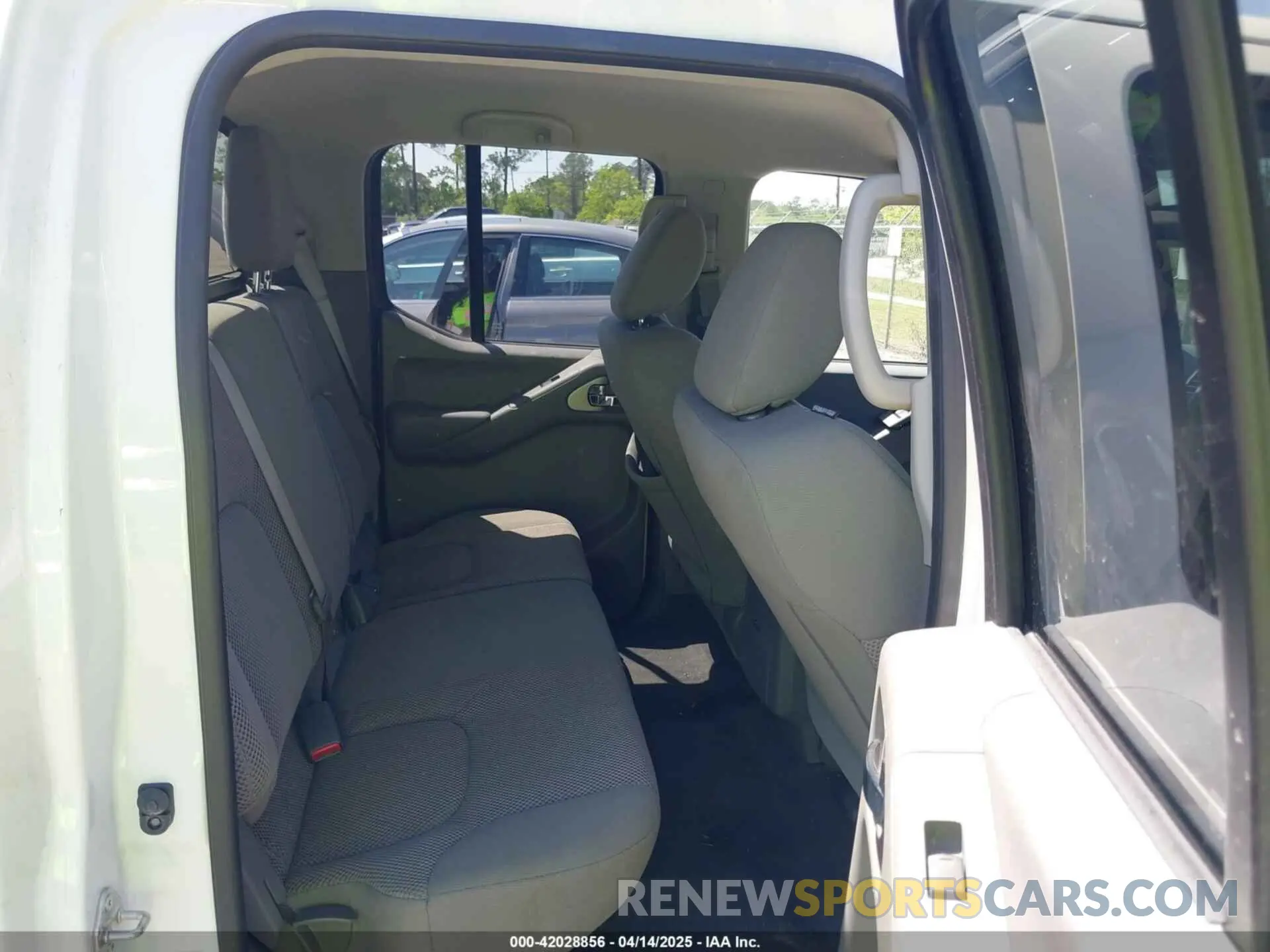8 fotografías del automóvil dañado 1N6ED0EA1LN706426 NISSAN FRONTIER 2020