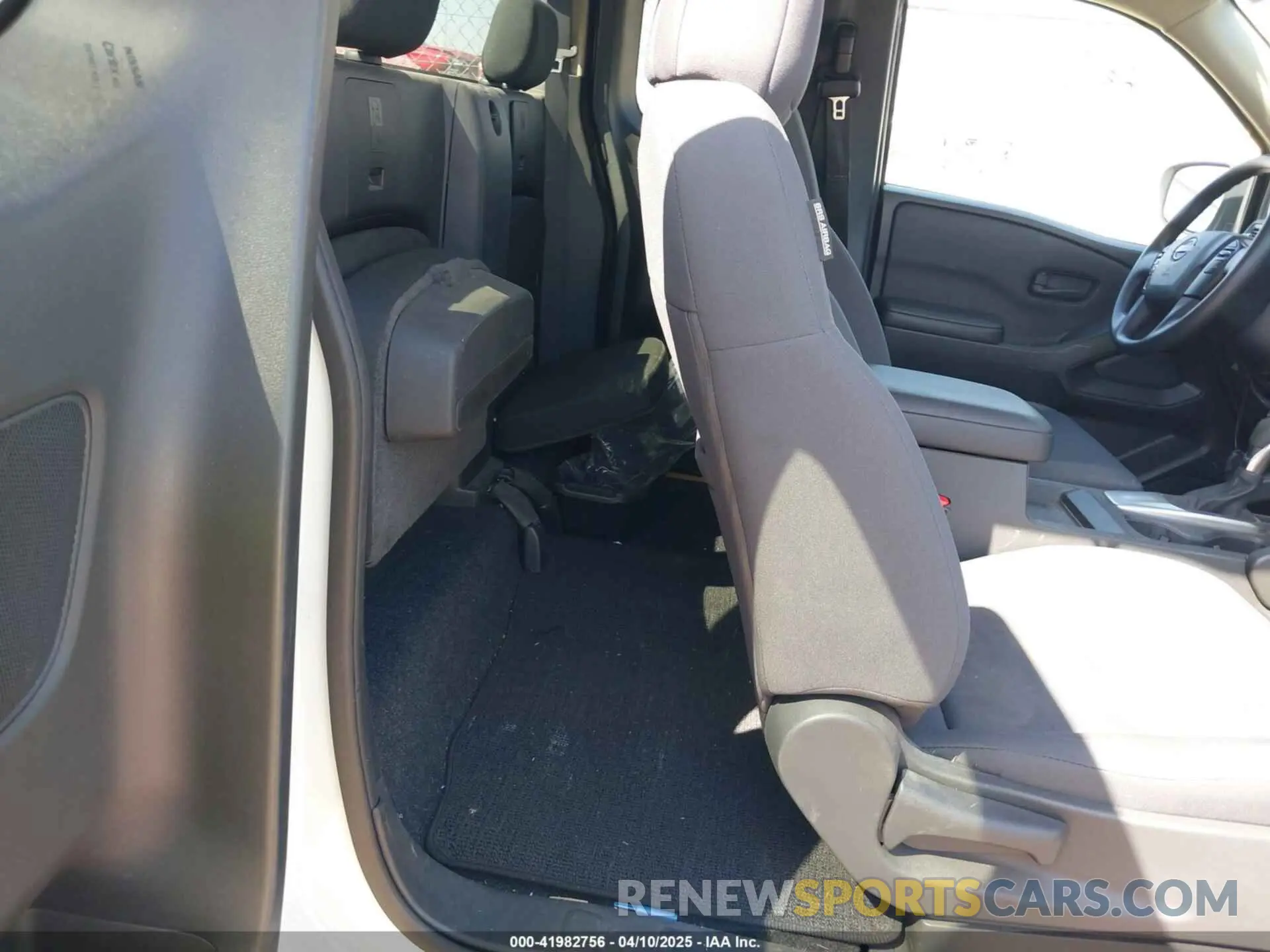 8 fotografías del automóvil dañado 1N6ED1CL1PN663299 NISSAN FRONTIER 2023