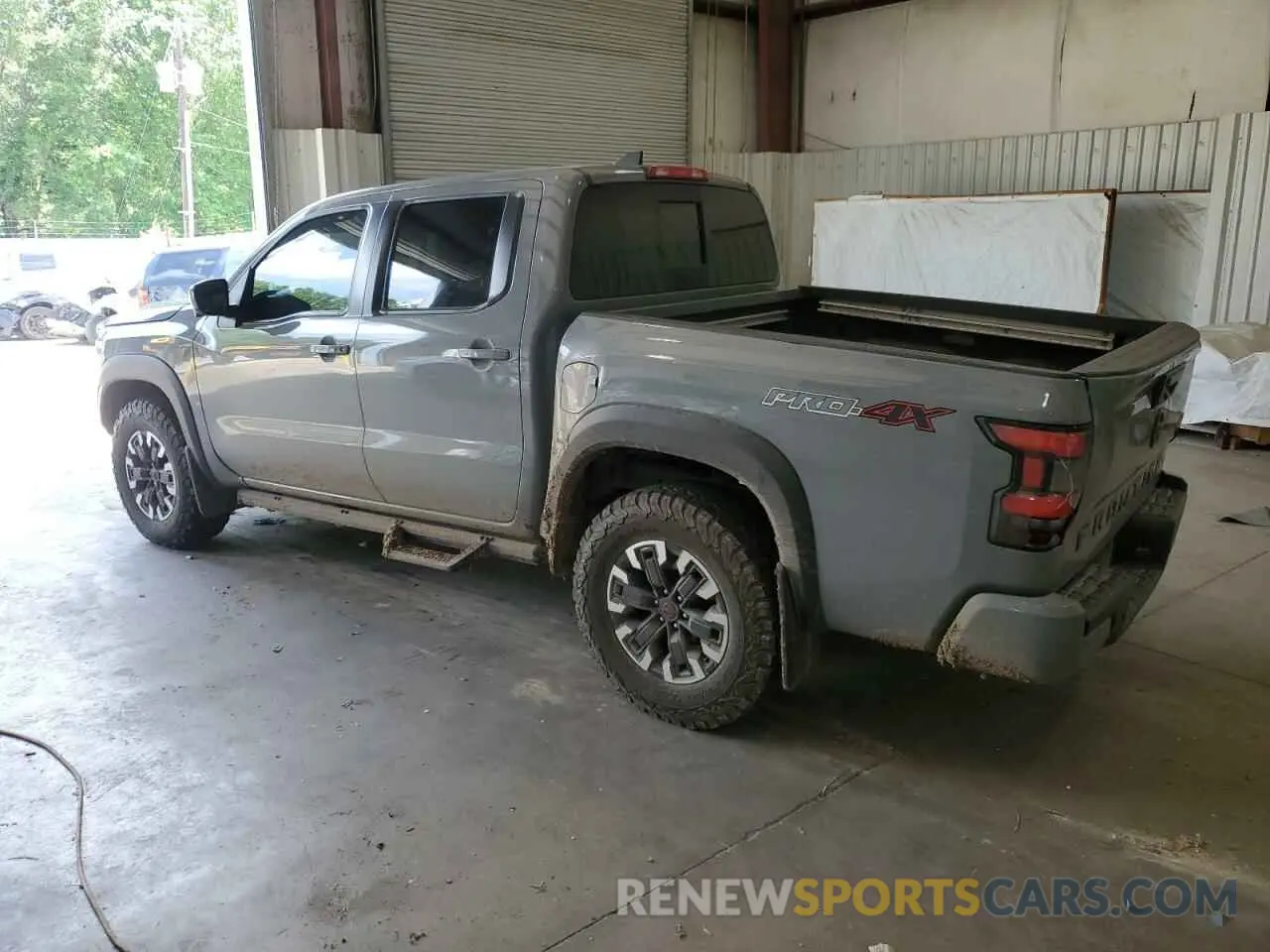 2 fotografías del automóvil dañado 1N6ED1EK6PN624132 NISSAN FRONTIER 2023