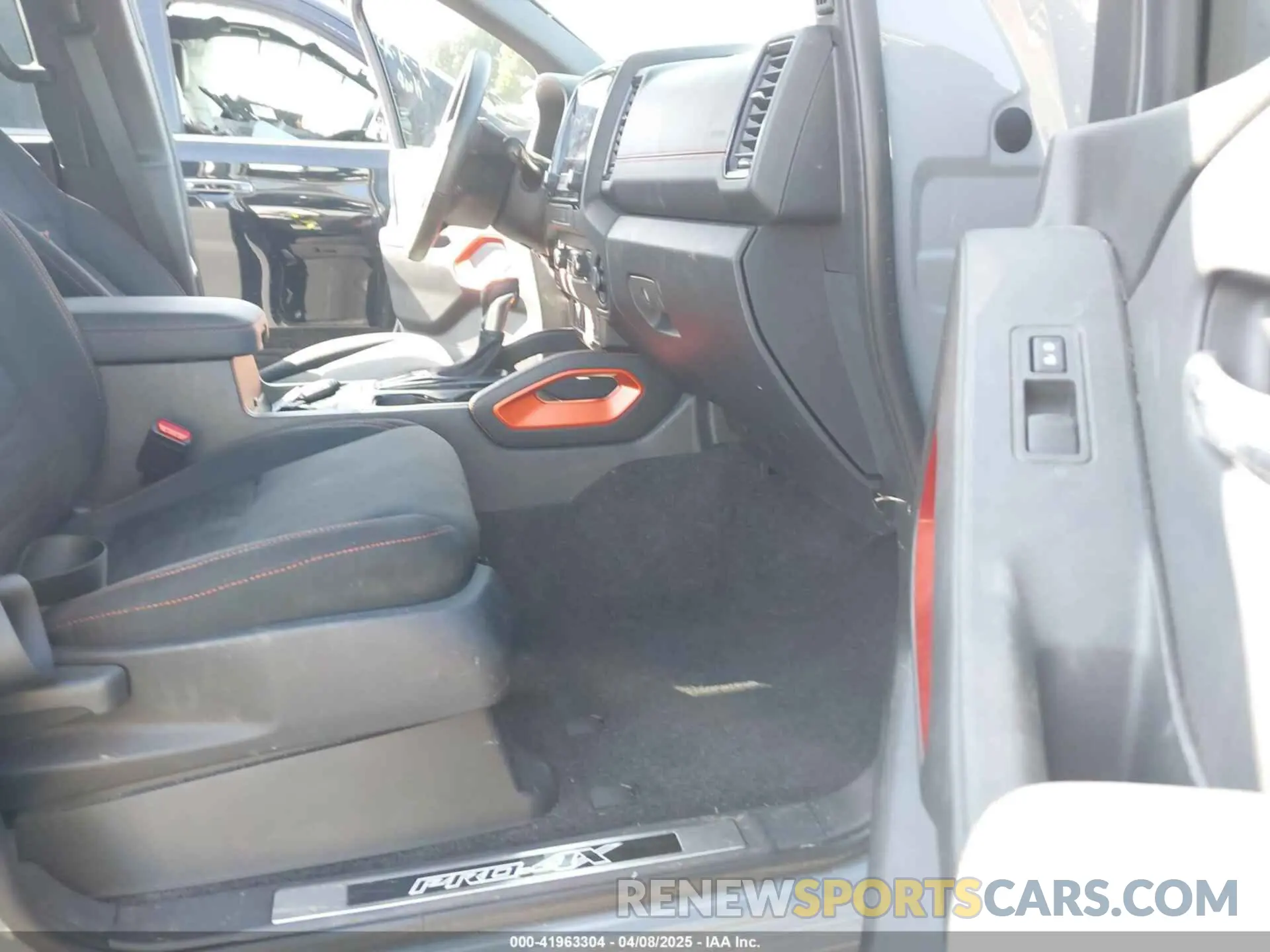 5 fotografías del automóvil dañado 1N6ED1EK7PN603435 NISSAN FRONTIER 2023