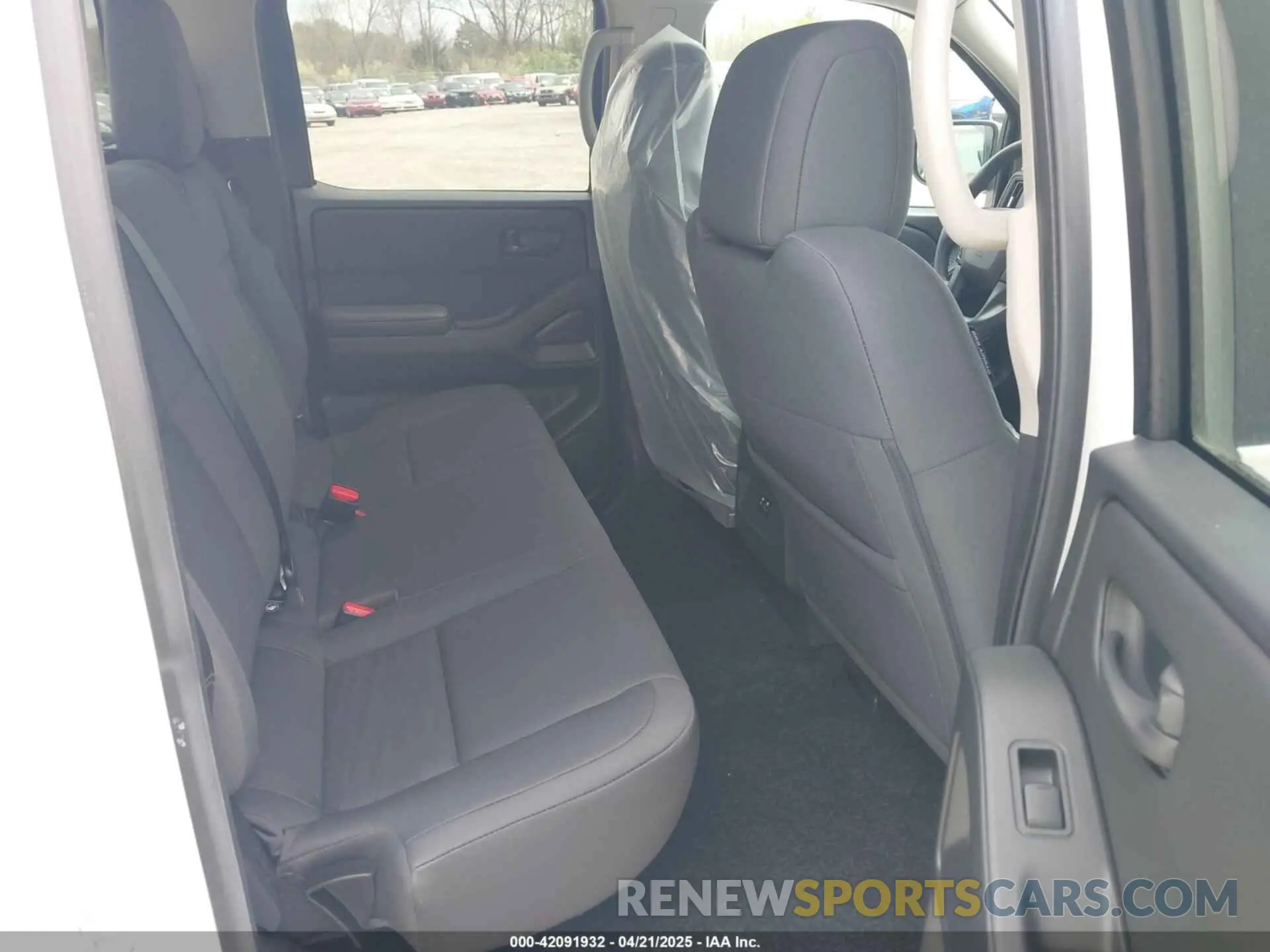 8 fotografías del automóvil dañado 1N6ED1EJ5SN629466 NISSAN FRONTIER 2025