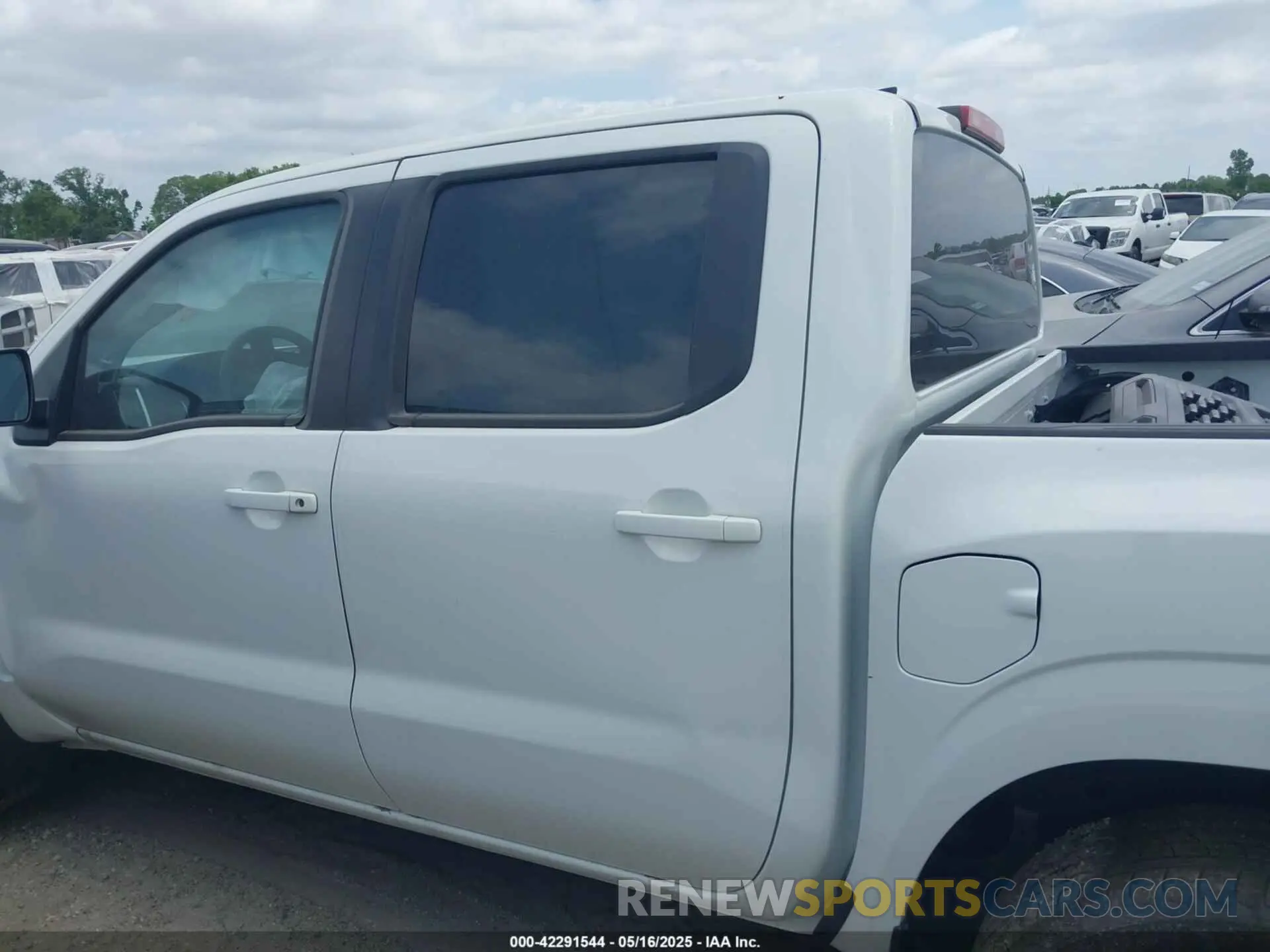 13 fotografías del automóvil dañado 1N6ED1EJ9SN607017 NISSAN FRONTIER 2025