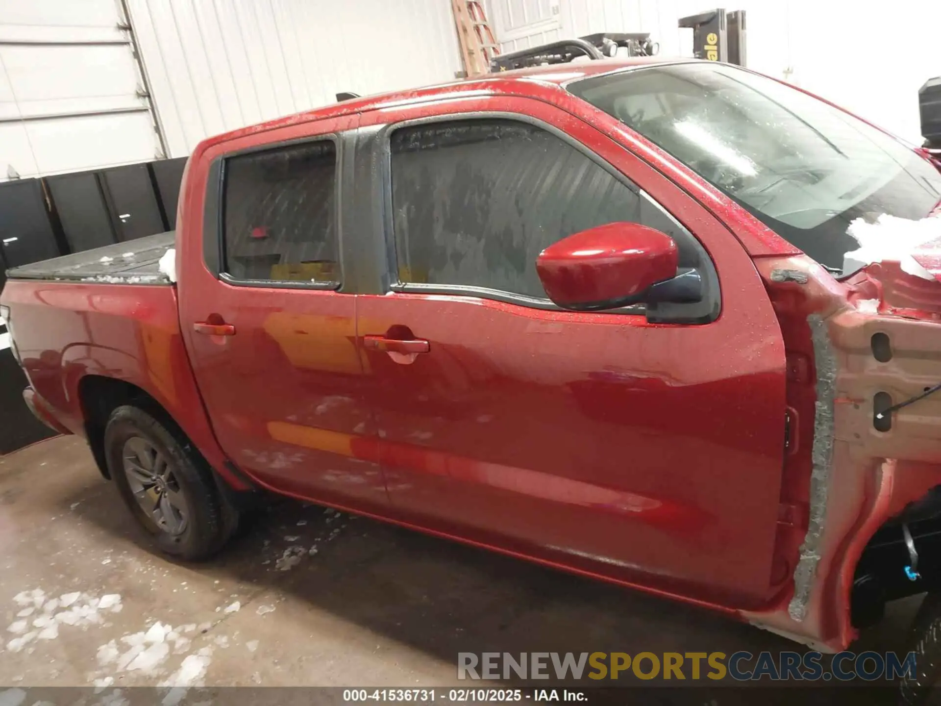 14 fotografías del automóvil dañado 1N6ED1EK2SN608647 NISSAN FRONTIER 2025