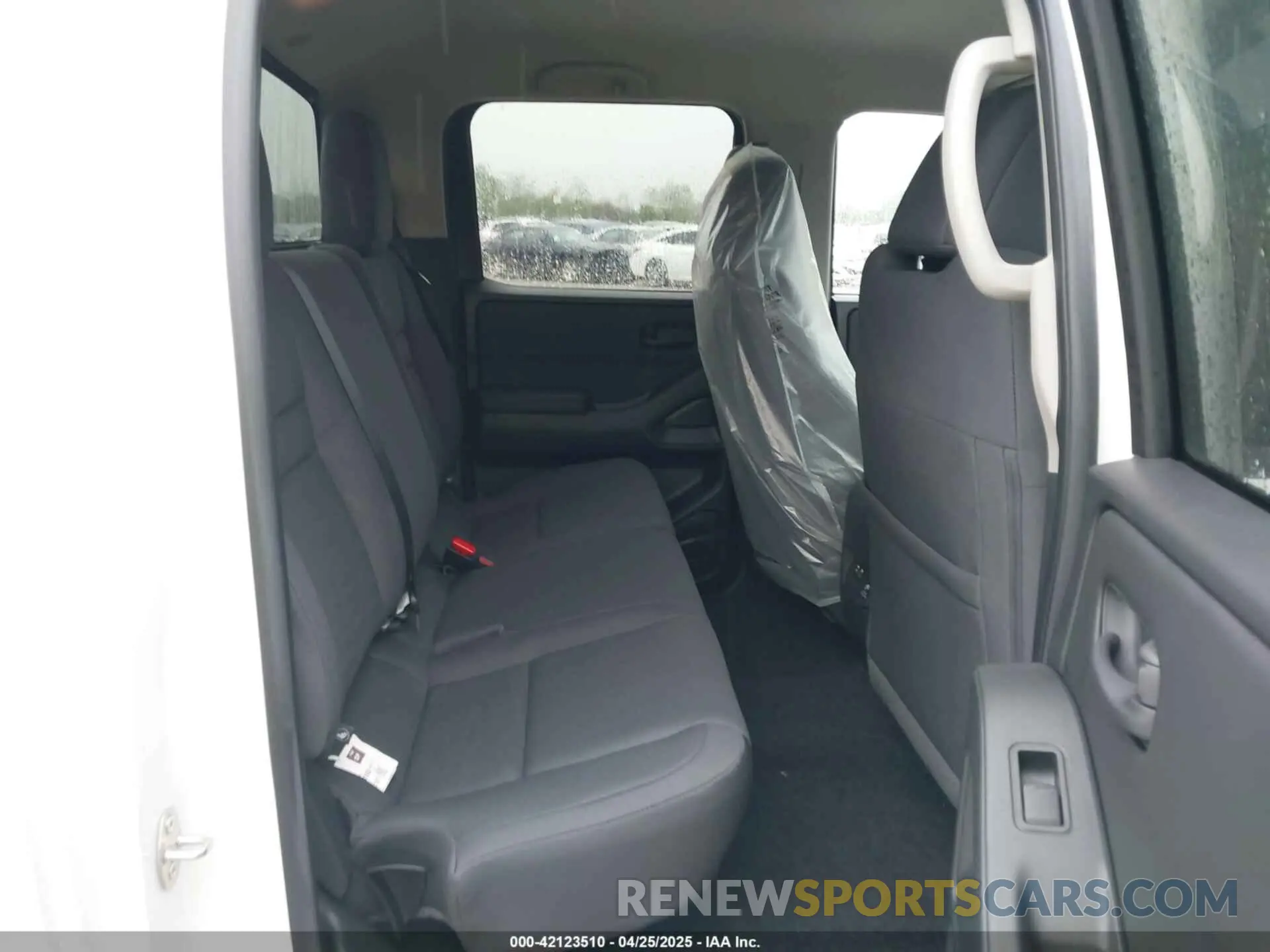 8 fotografías del automóvil dañado 1N6ED1EK4SN631136 NISSAN FRONTIER 2025