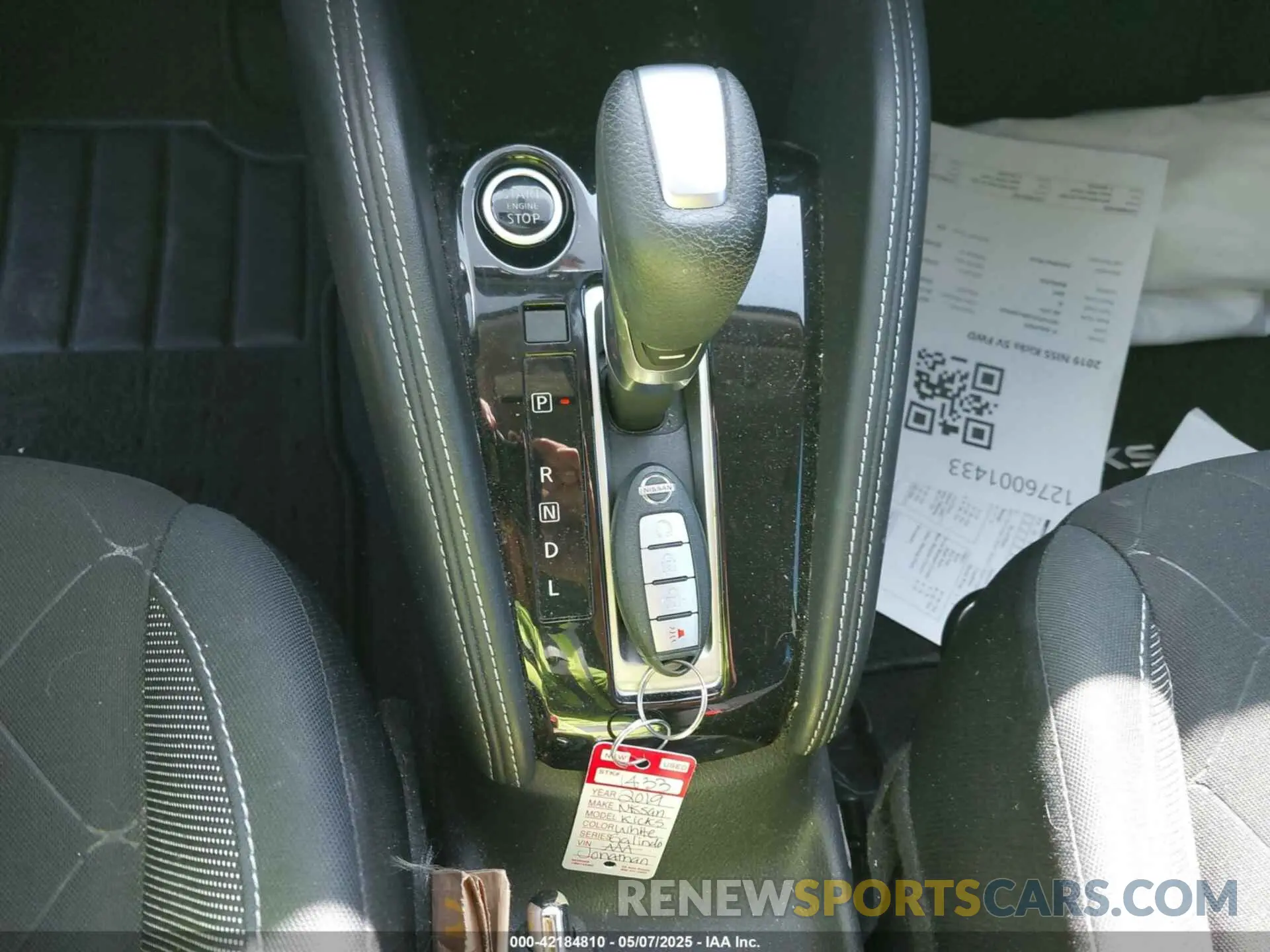 11 fotografías del automóvil dañado 3N1CP5CU0KL506943 NISSAN KICKS 2019