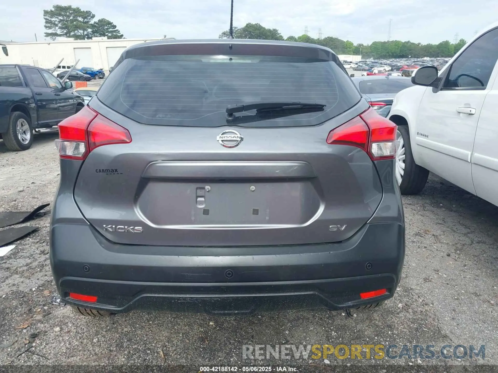 15 fotografías del automóvil dañado 3N1CP5CU0KL536928 NISSAN KICKS 2019