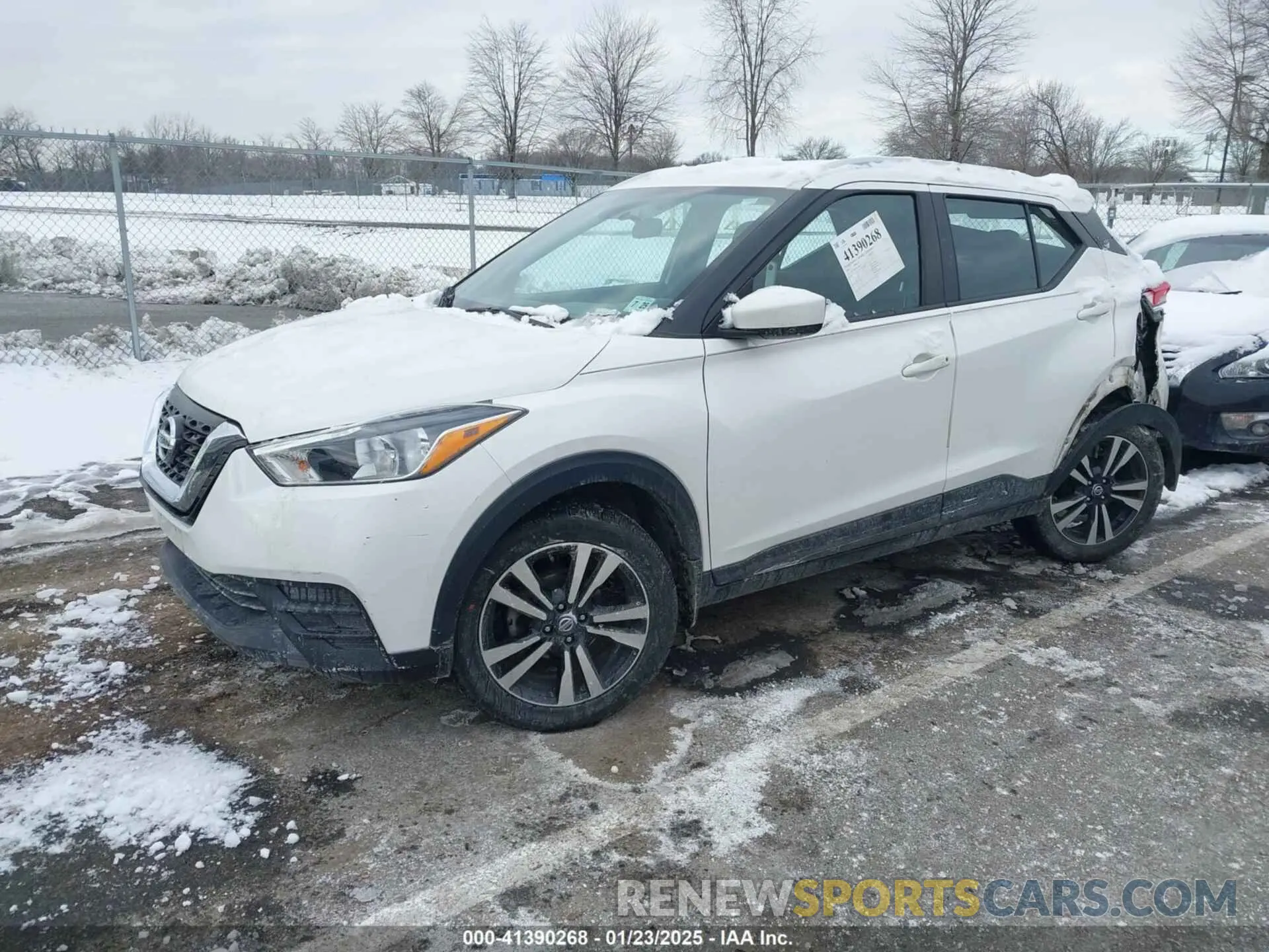 2 fotografías del automóvil dañado 3N1CP5CU0KL542096 NISSAN KICKS 2019
