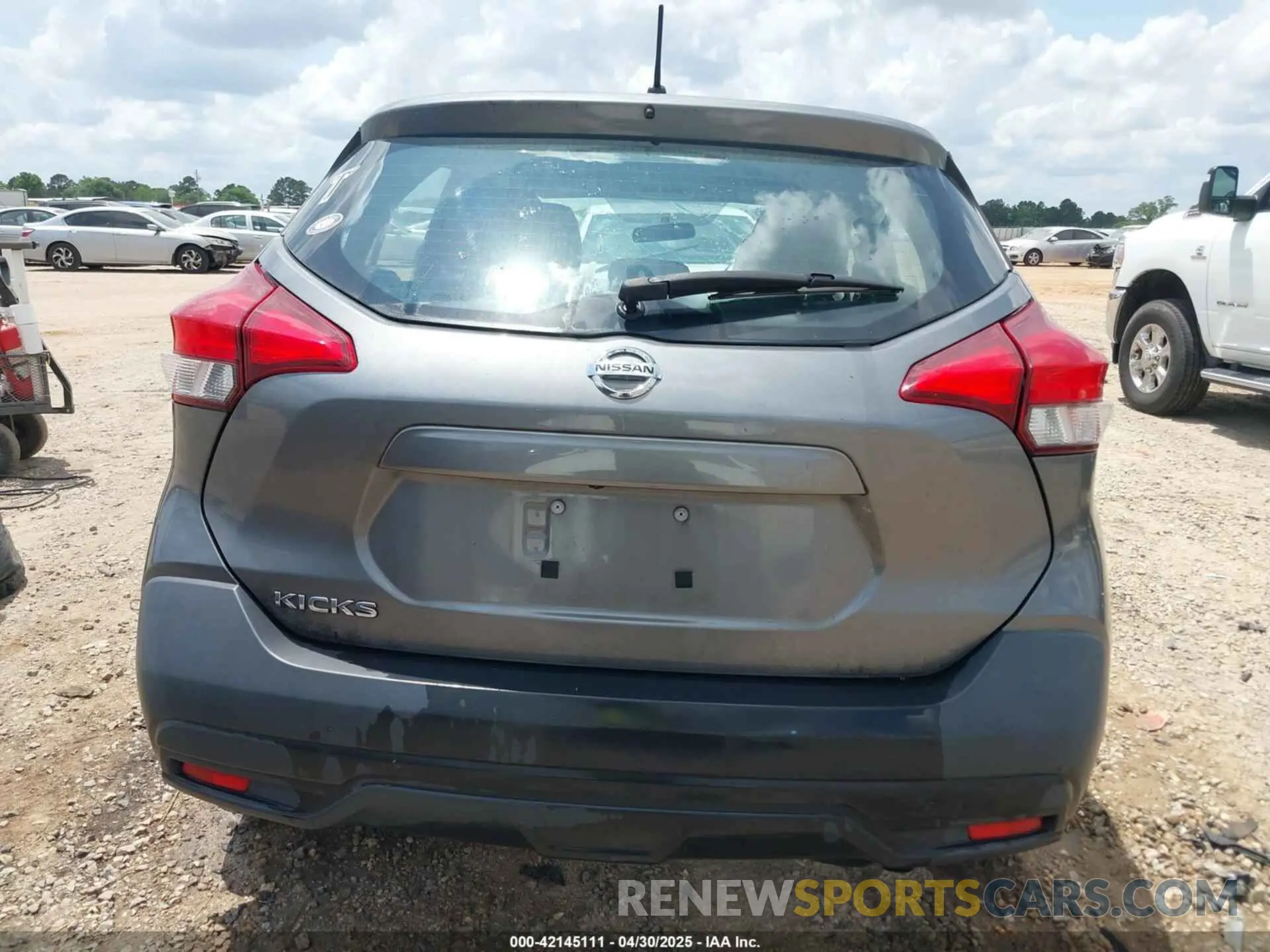 15 fotografías del automóvil dañado 3N1CP5CU1KL499629 NISSAN KICKS 2019