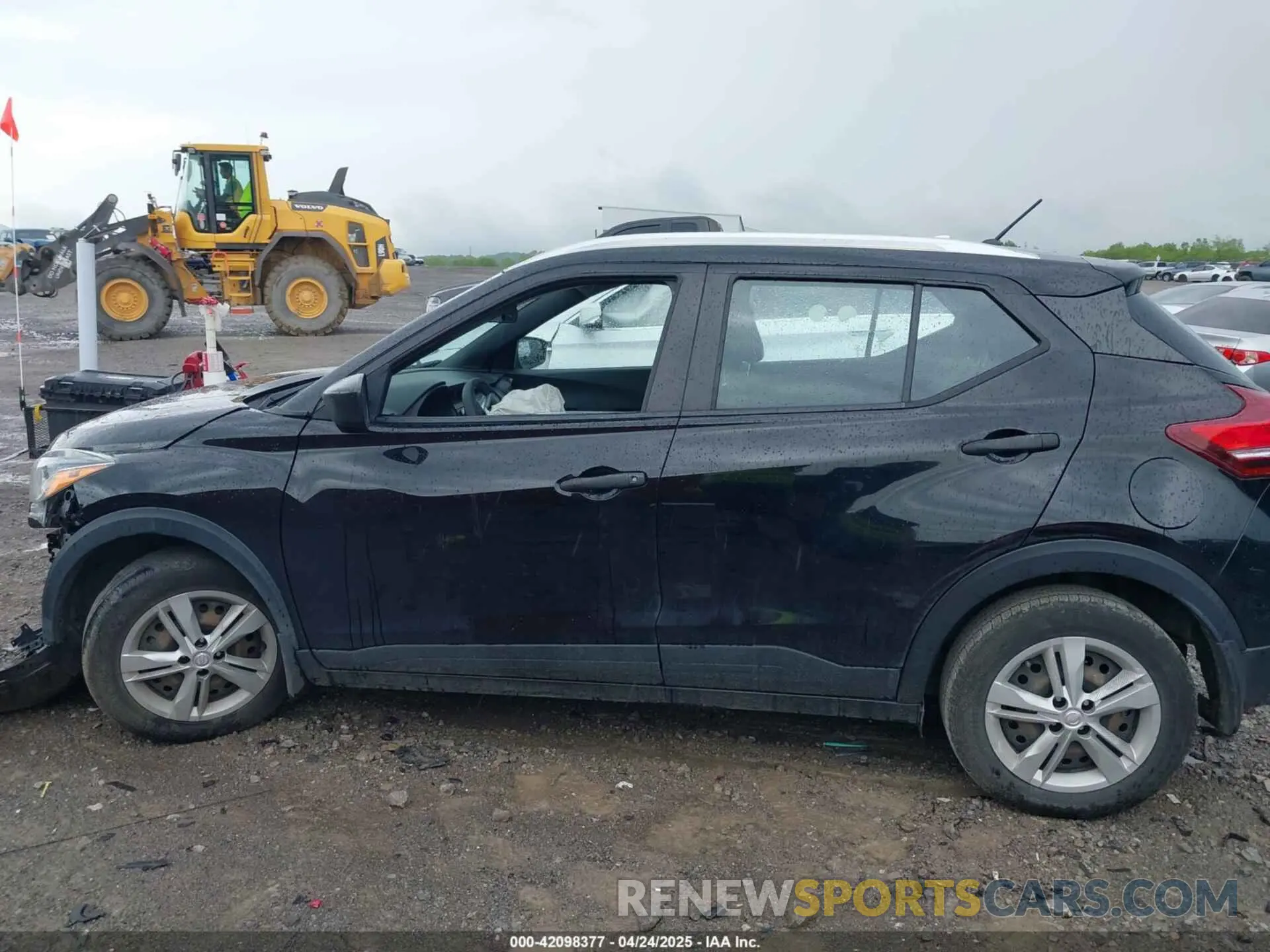 14 fotografías del automóvil dañado 3N1CP5CU1KL505929 NISSAN KICKS 2019
