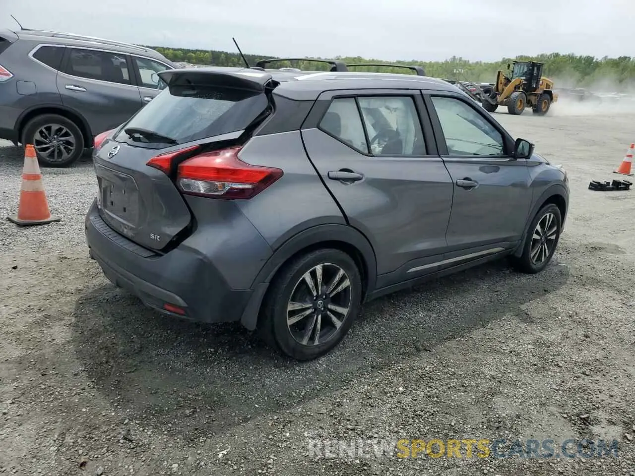 3 fotografías del automóvil dañado 3N1CP5CU1KL526957 NISSAN KICKS 2019