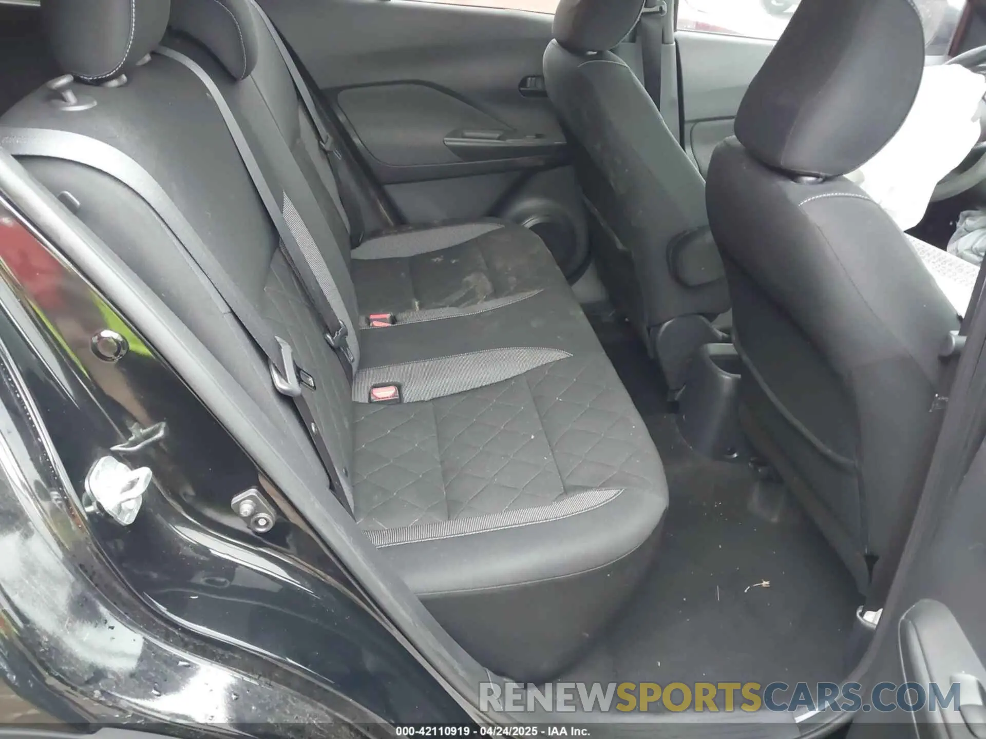 8 fotografías del automóvil dañado 3N1CP5CU1KL565631 NISSAN KICKS 2019