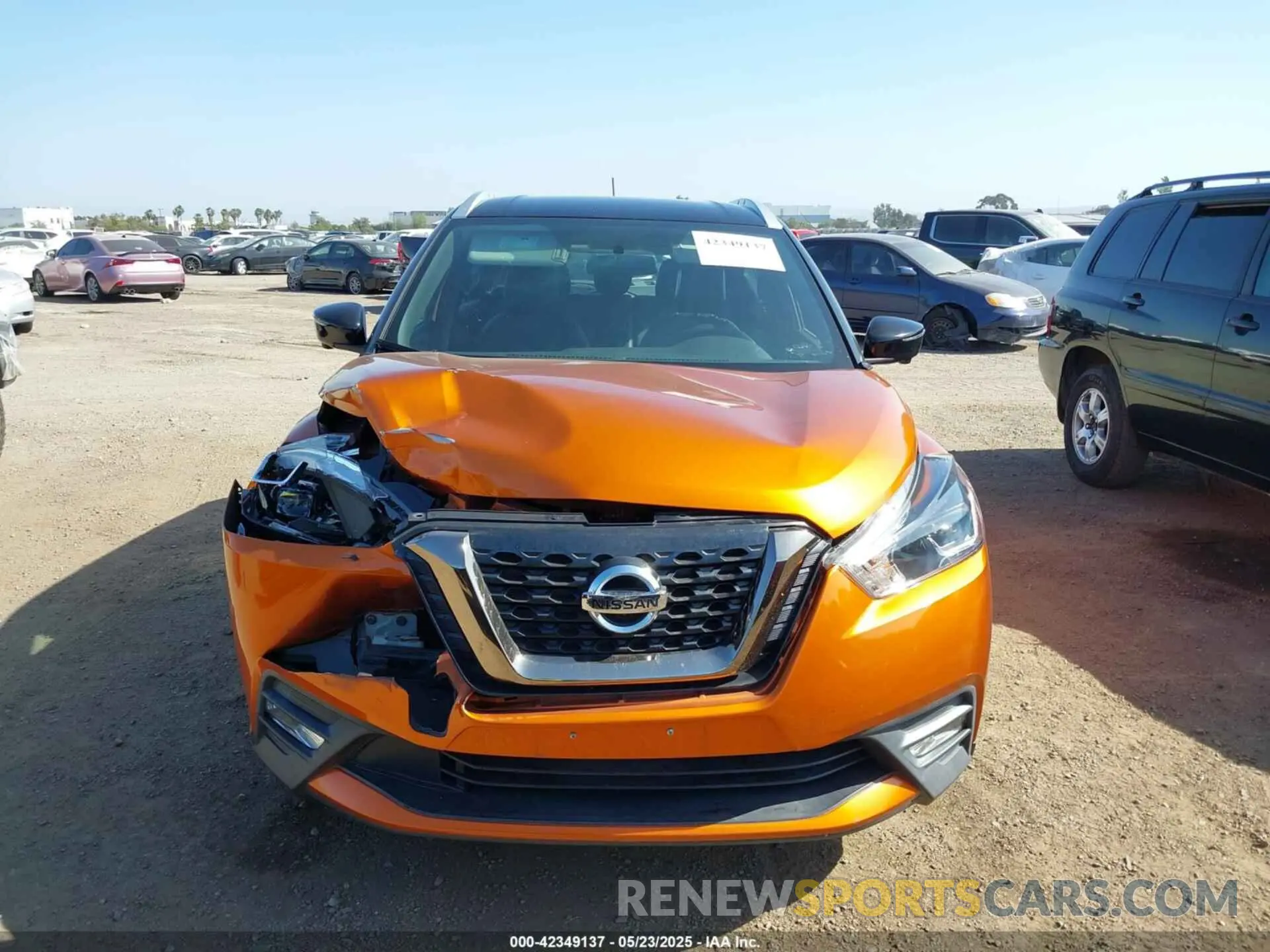 13 fotografías del automóvil dañado 3N1CP5CU1KL567444 NISSAN KICKS 2019