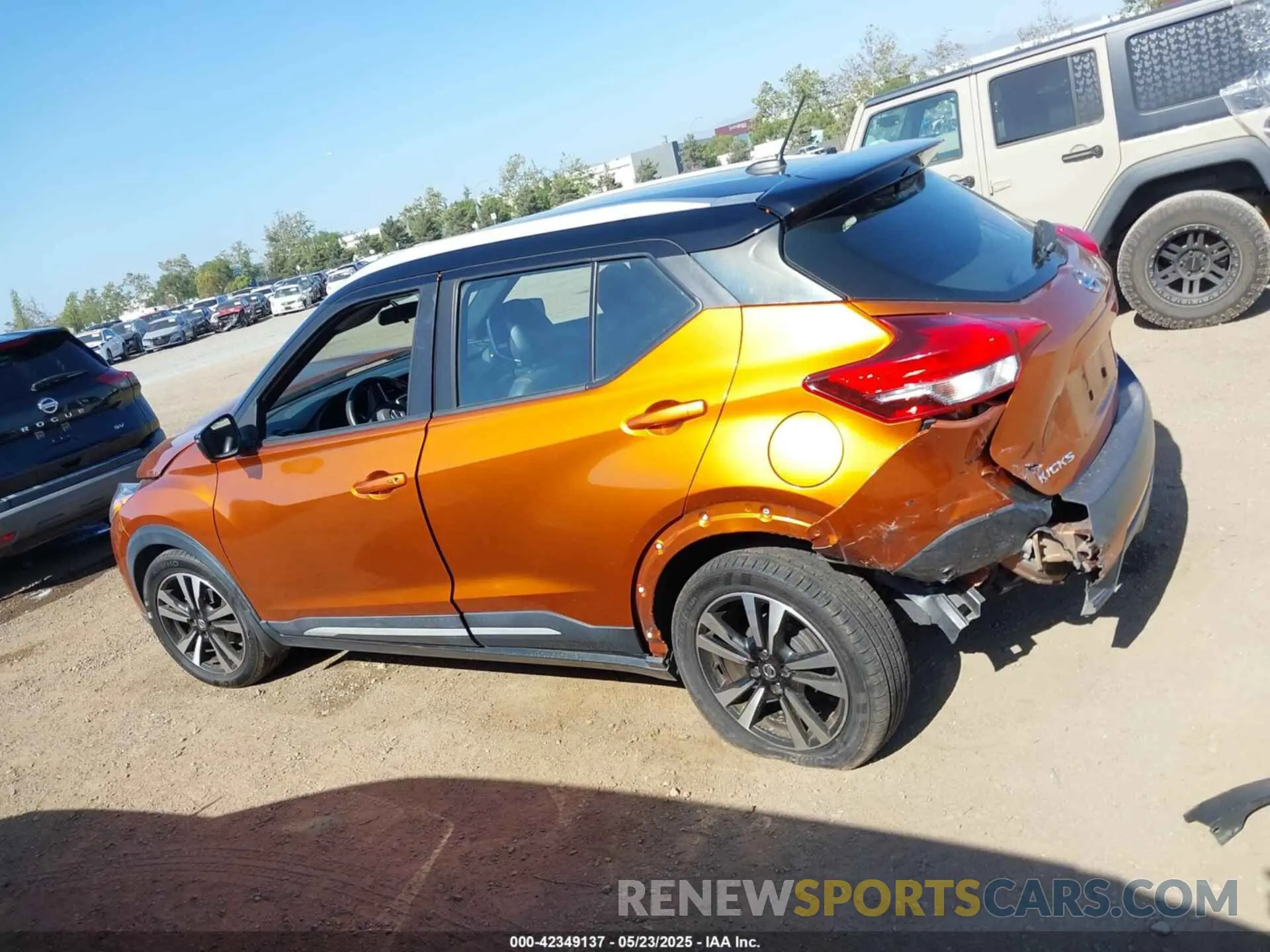 15 fotografías del automóvil dañado 3N1CP5CU1KL567444 NISSAN KICKS 2019