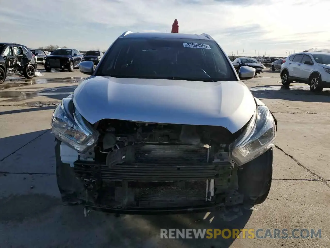 5 fotografías del automóvil dañado 3N1CP5CU2KL509424 NISSAN KICKS 2019
