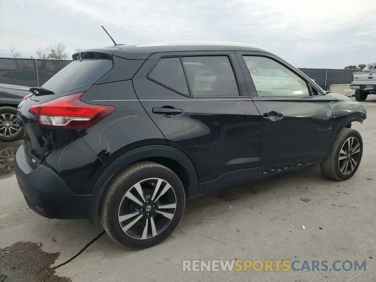 3 fotografías del automóvil dañado 3N1CP5CU2KL517474 NISSAN KICKS 2019