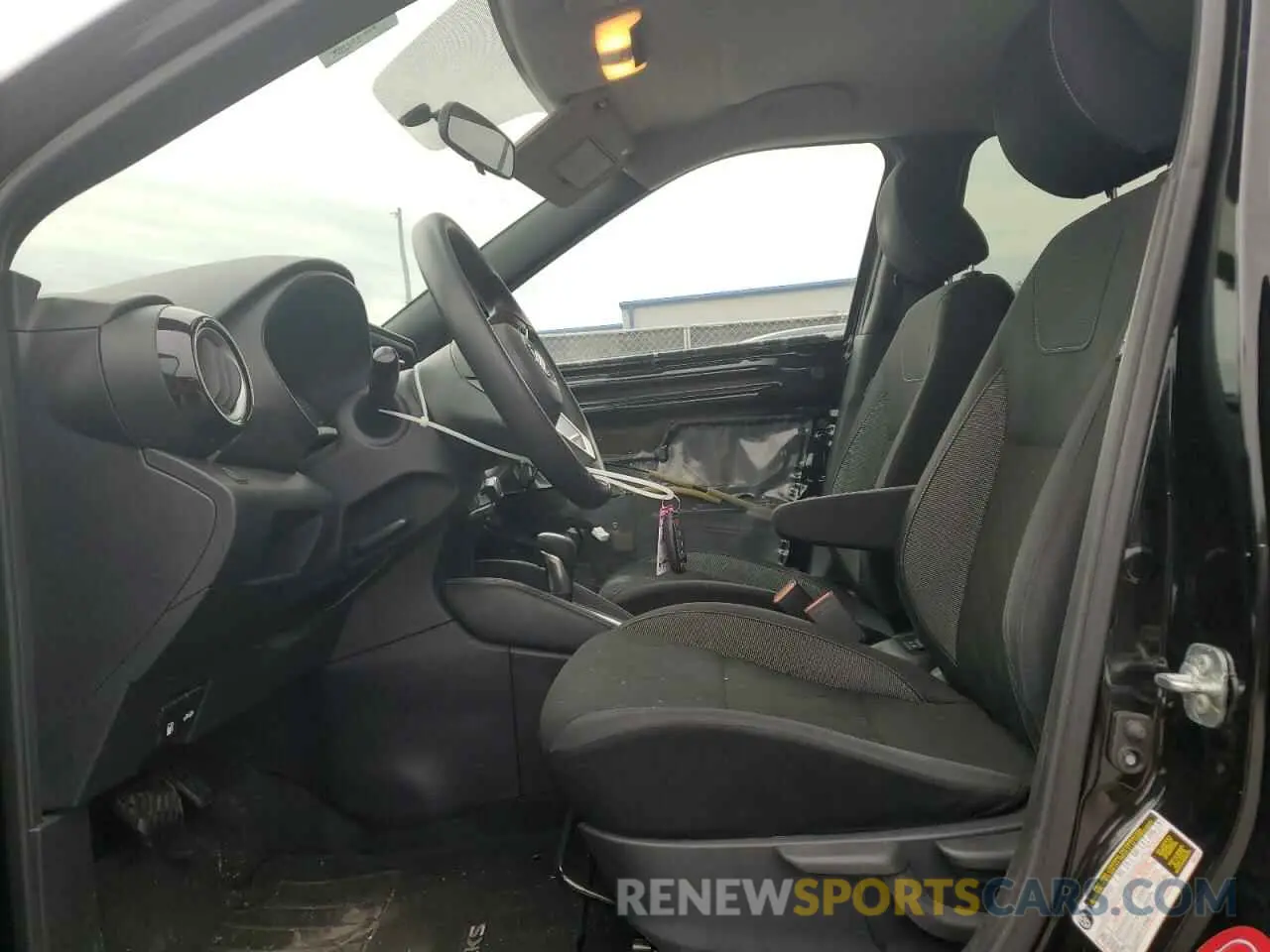 7 fotografías del automóvil dañado 3N1CP5CU2KL517474 NISSAN KICKS 2019